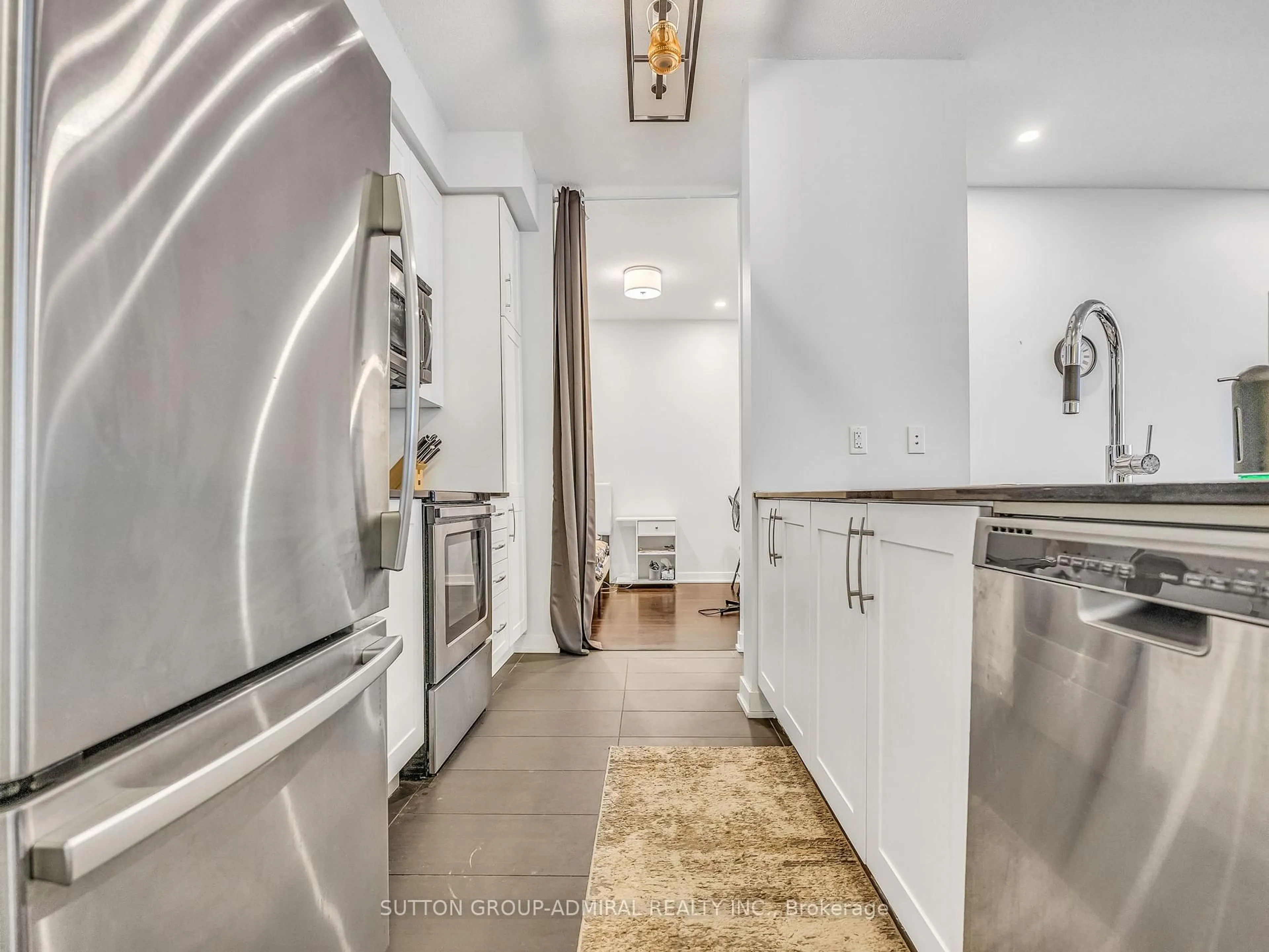 Unknown for 4070 Confederation Pkwy #202, Mississauga Ontario L5B 0E9