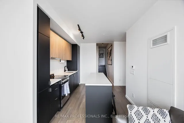 Additional image 15 of 7 Smith Cres Unit 803