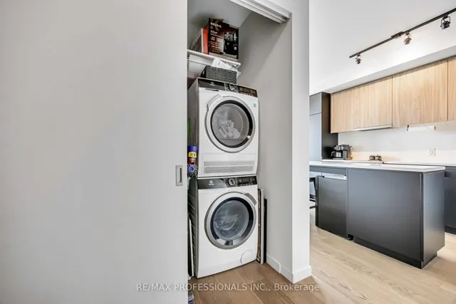 Additional image 14 of 7 Smith Cres Unit 803