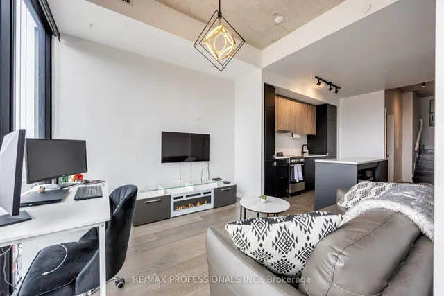 Additional image 18 of 7 Smith Cres Unit 803
