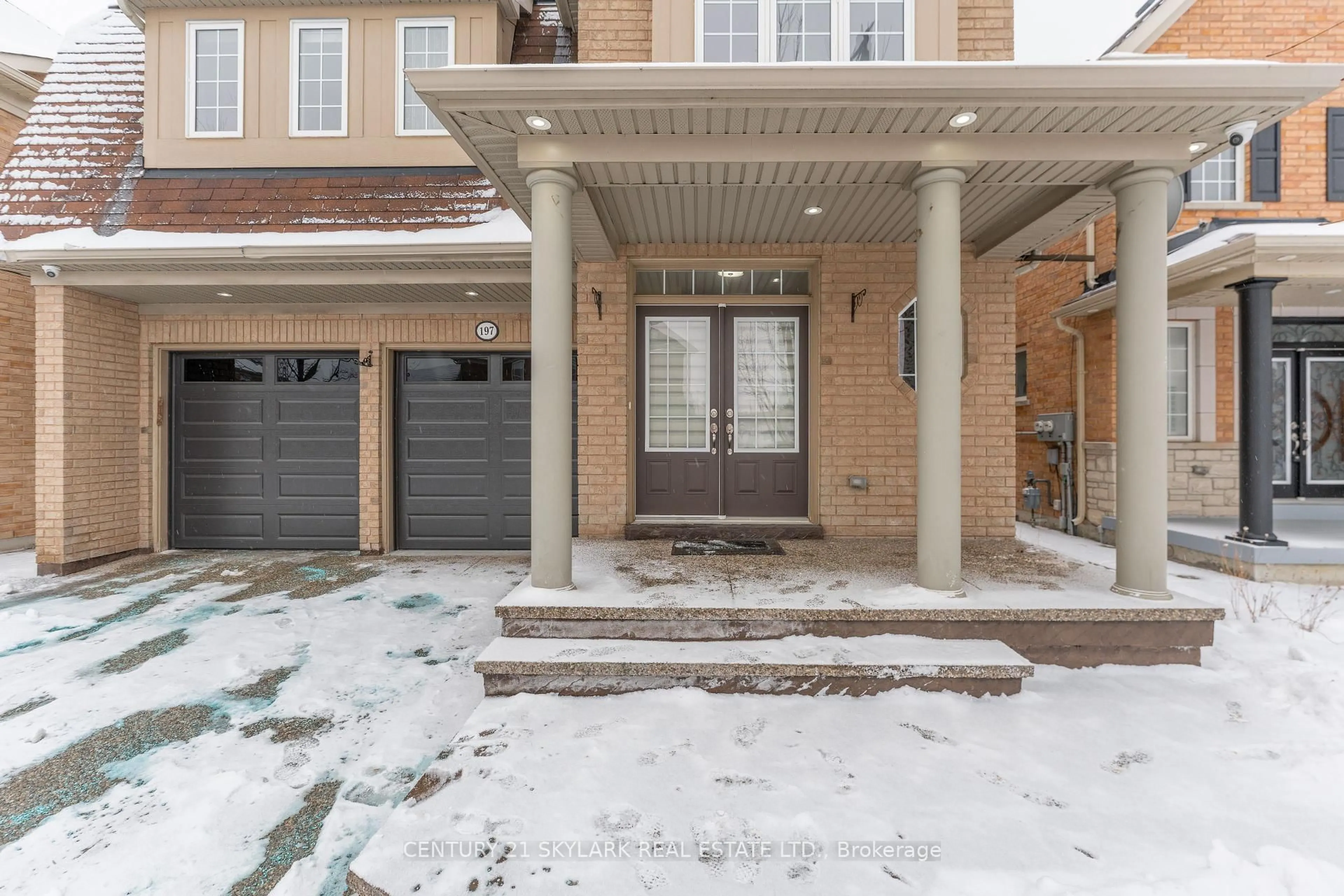 Unknown for 197 Sussexvale Dr, Brampton Ontario L6R 3R1