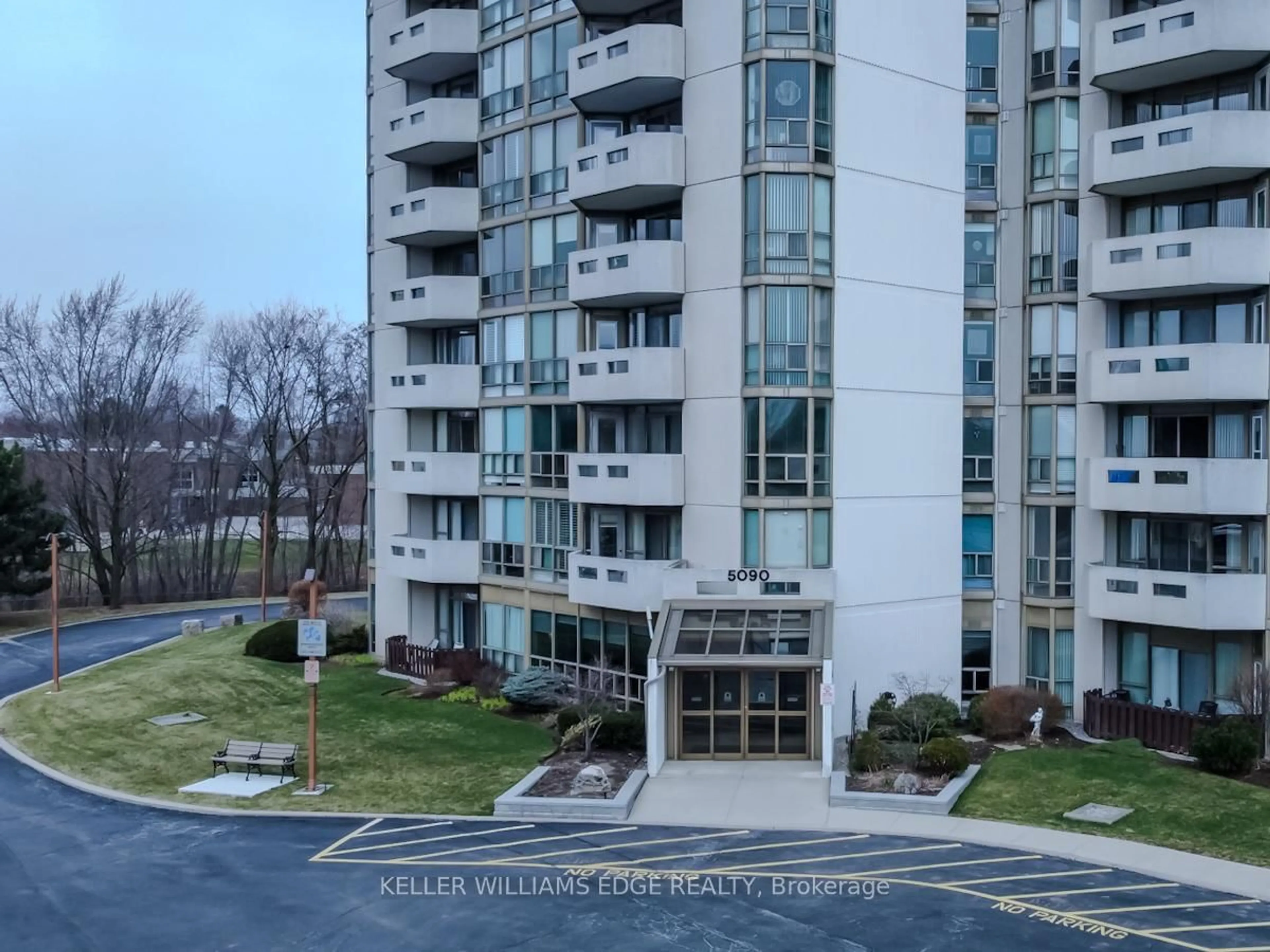 Unknown for 5090 Pinedale Ave #606, Burlington Ontario L7L 3V8