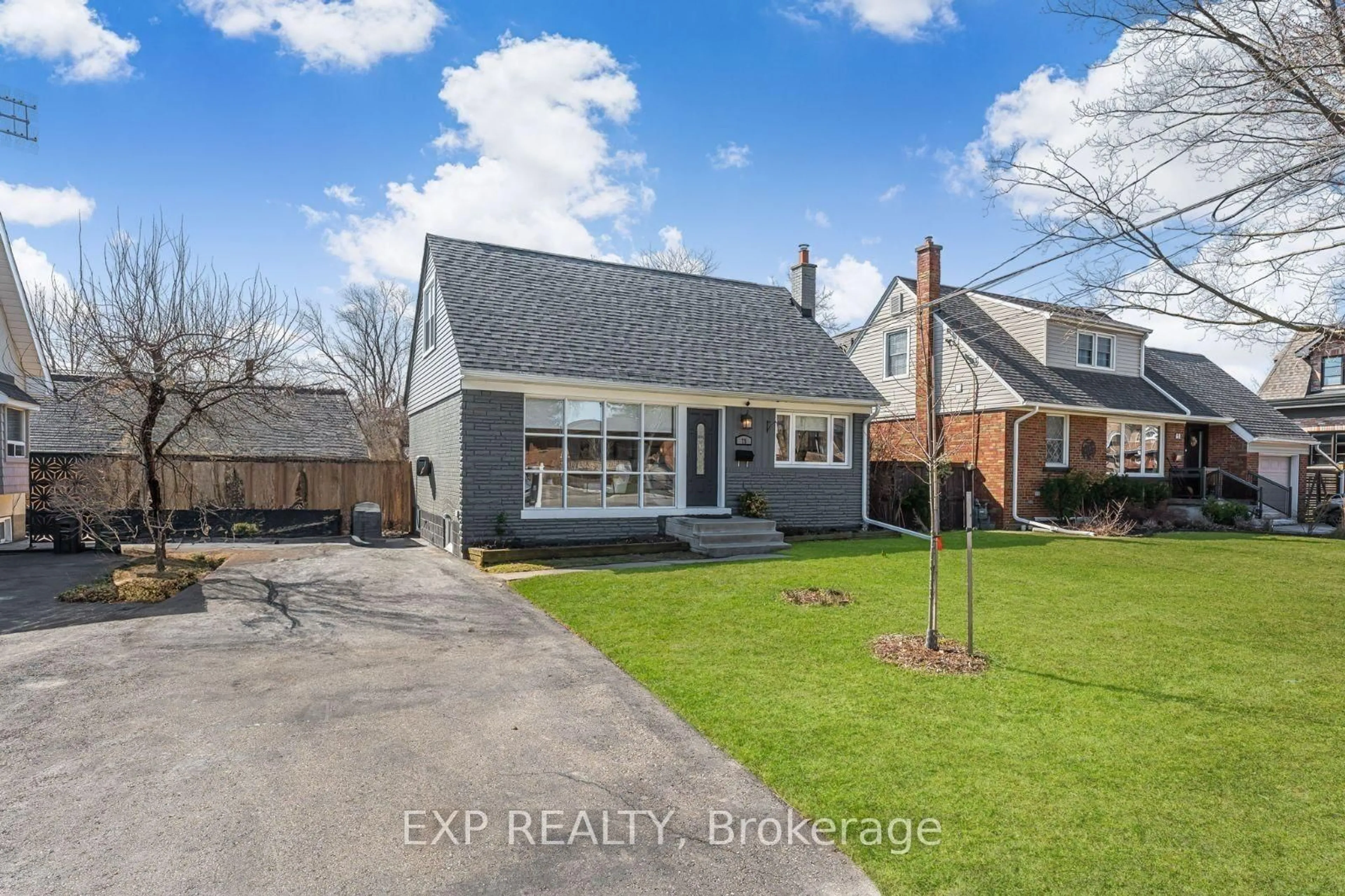 A pic from outside/outdoor area/front of a property/back of a property/a pic from drone, street for 75 Alder Cres, Toronto Ontario M8W 1E1