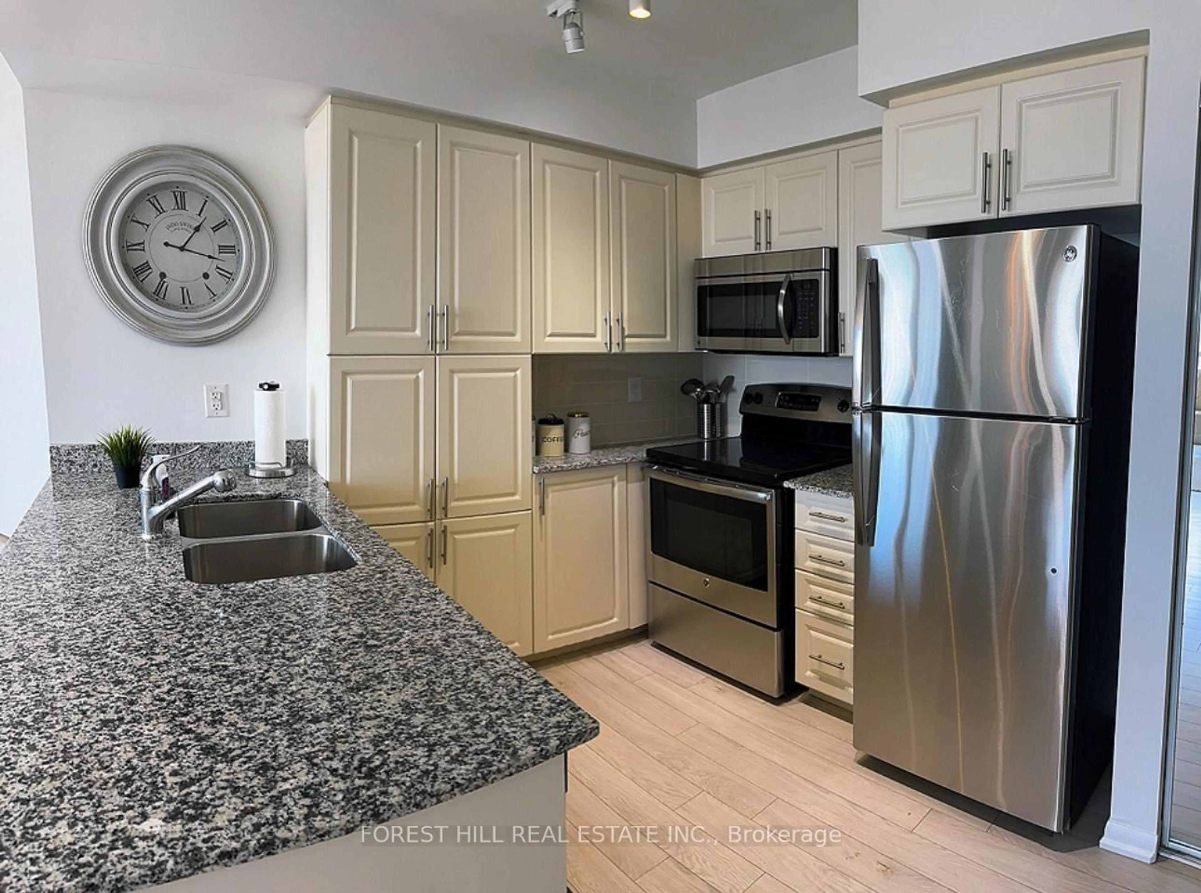 Standard kitchen, unknown for 830 Lawrence Ave #2502, Toronto Ontario M6A 1C3