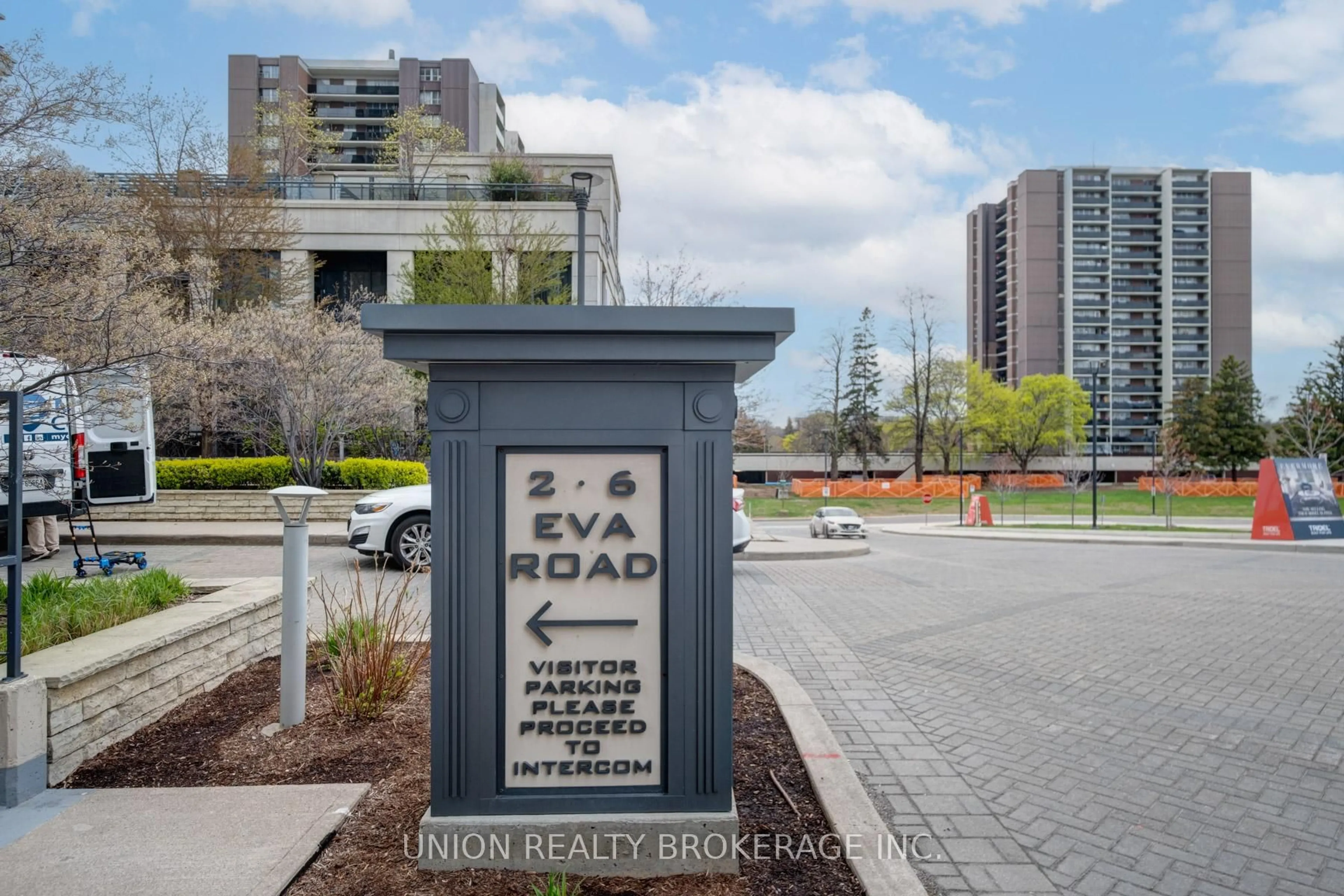 Indoor entryway for 2 Eva Rd #824, Toronto Ontario M9C 0A9