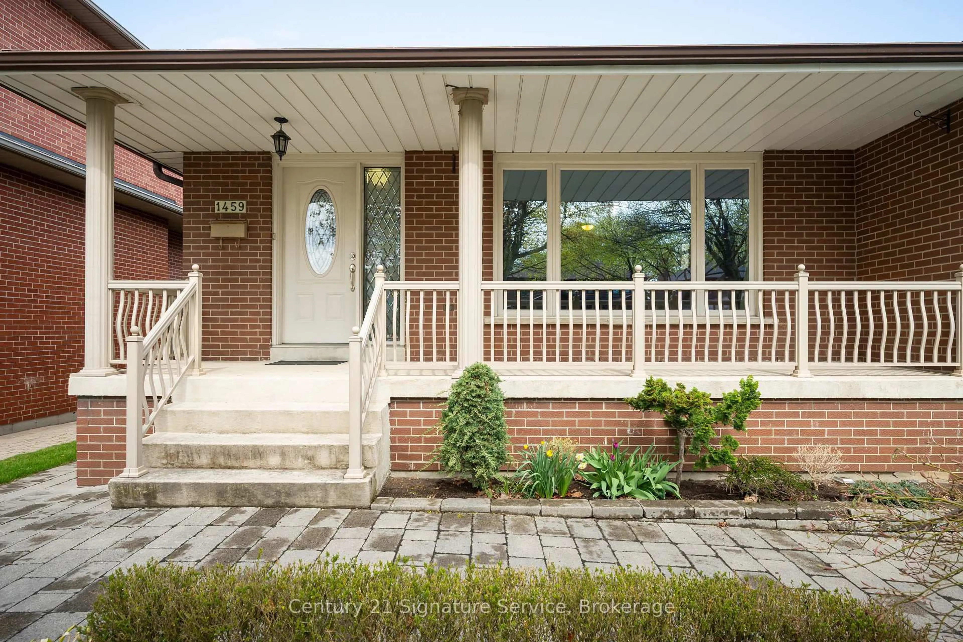 Home with brick exterior material, street for 1459 Venta Ave, Mississauga Ontario L4X 1C9
