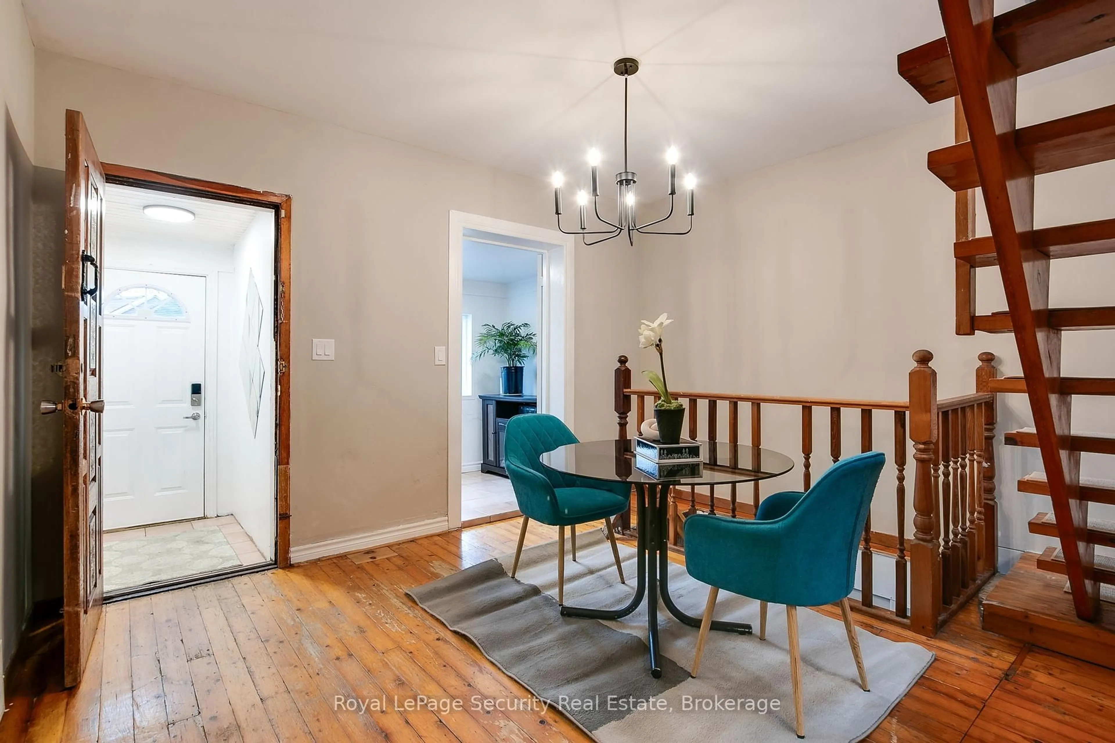 Unknown for 9 Howick Ave, Toronto Ontario M6N 1M9