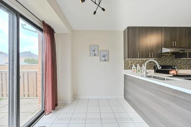Additional image 36 of 10 Stalbridge Ave