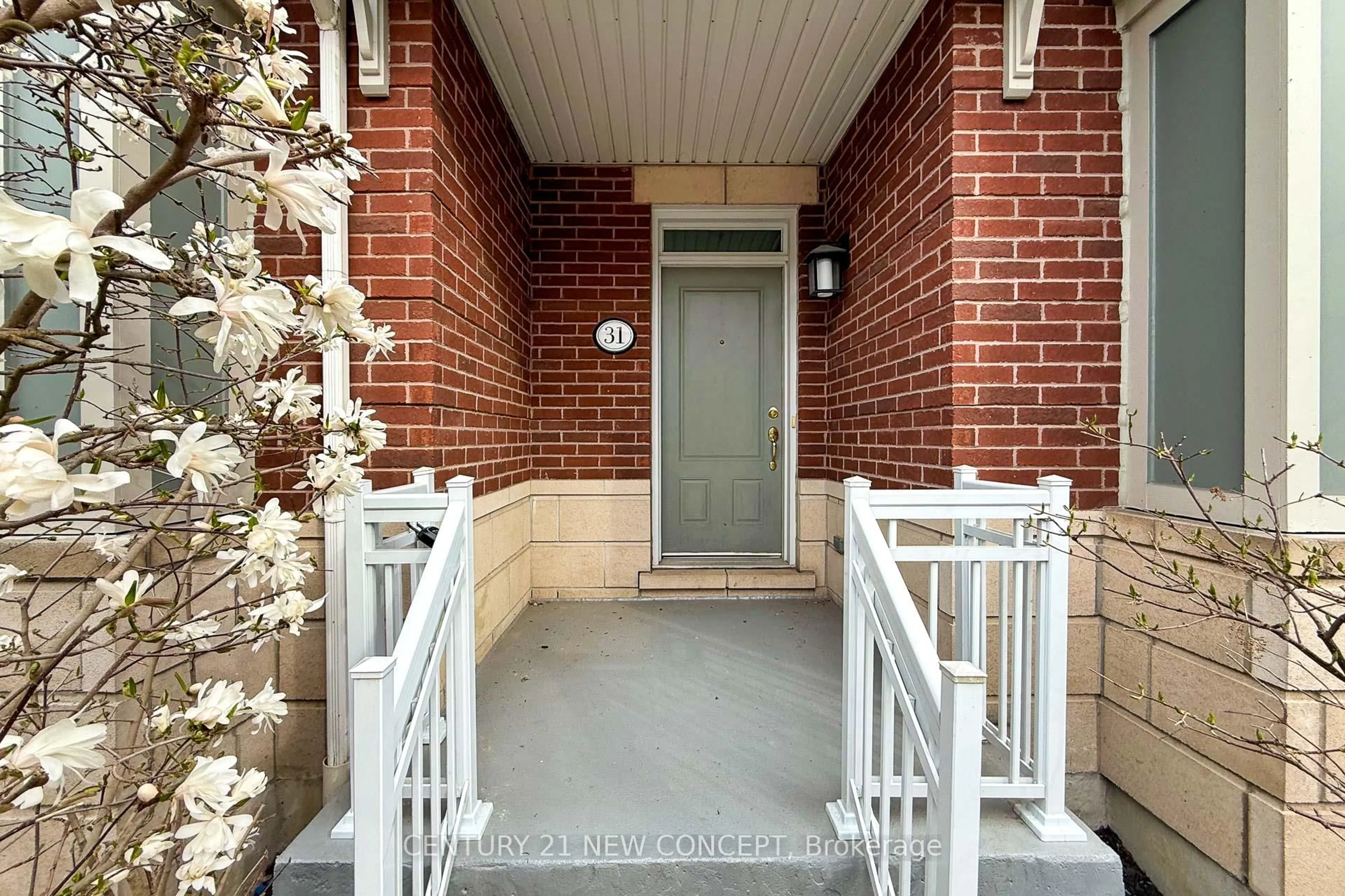 Unknown for 31 Compass Way, Mississauga Ontario L5G 4T8