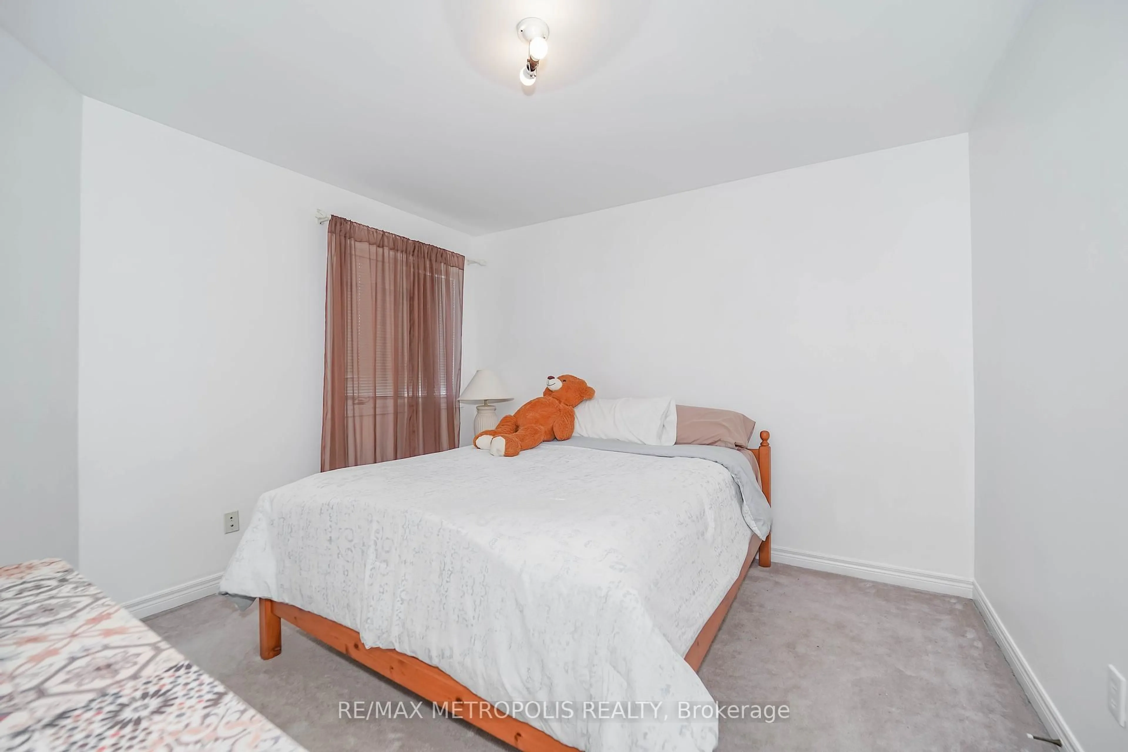 Bedroom with bed, unknown for 82 Coolspring Cres, Caledon Ontario L7E 2J5