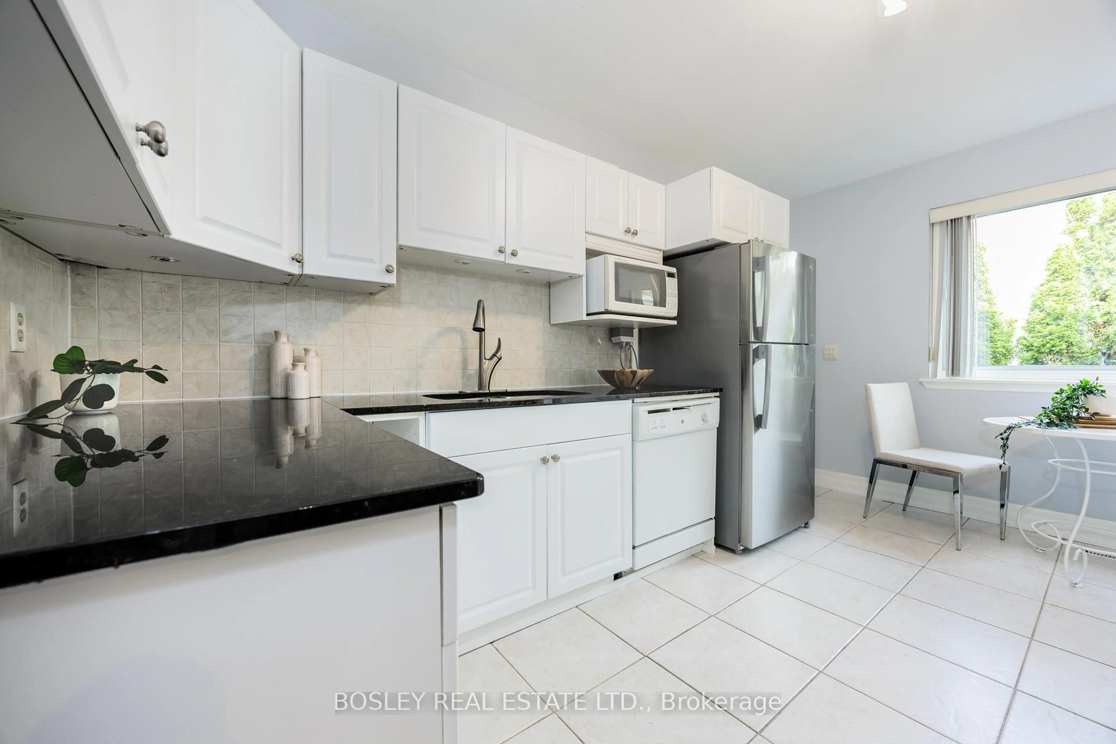 Standard kitchen, ceramic/tile floor for 4357 Bloor St #16, Toronto Ontario M9C 2A4