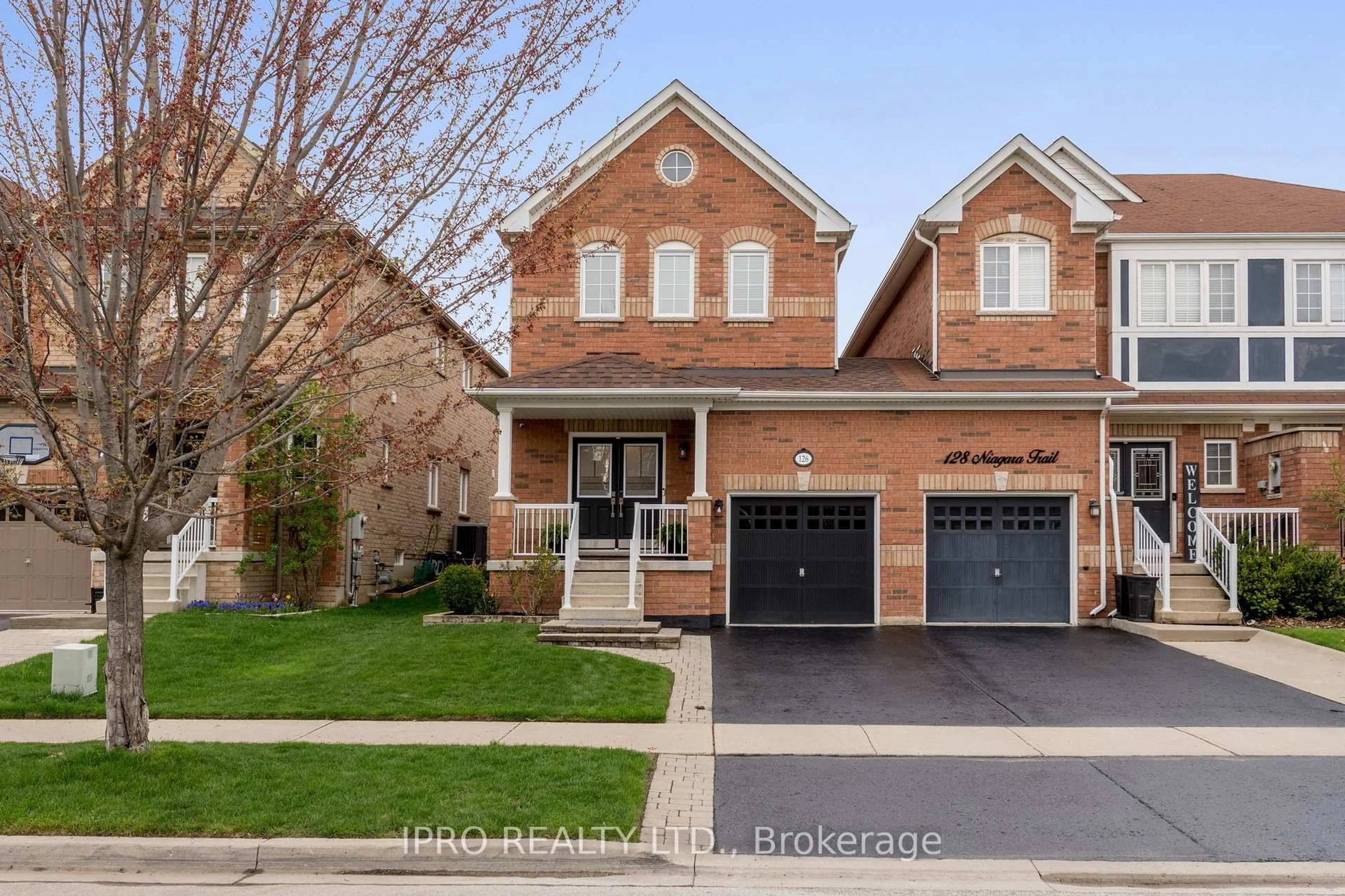 Home with brick exterior material, street for 126 Niagara Tr, Halton Hills Ontario L7G 0A6