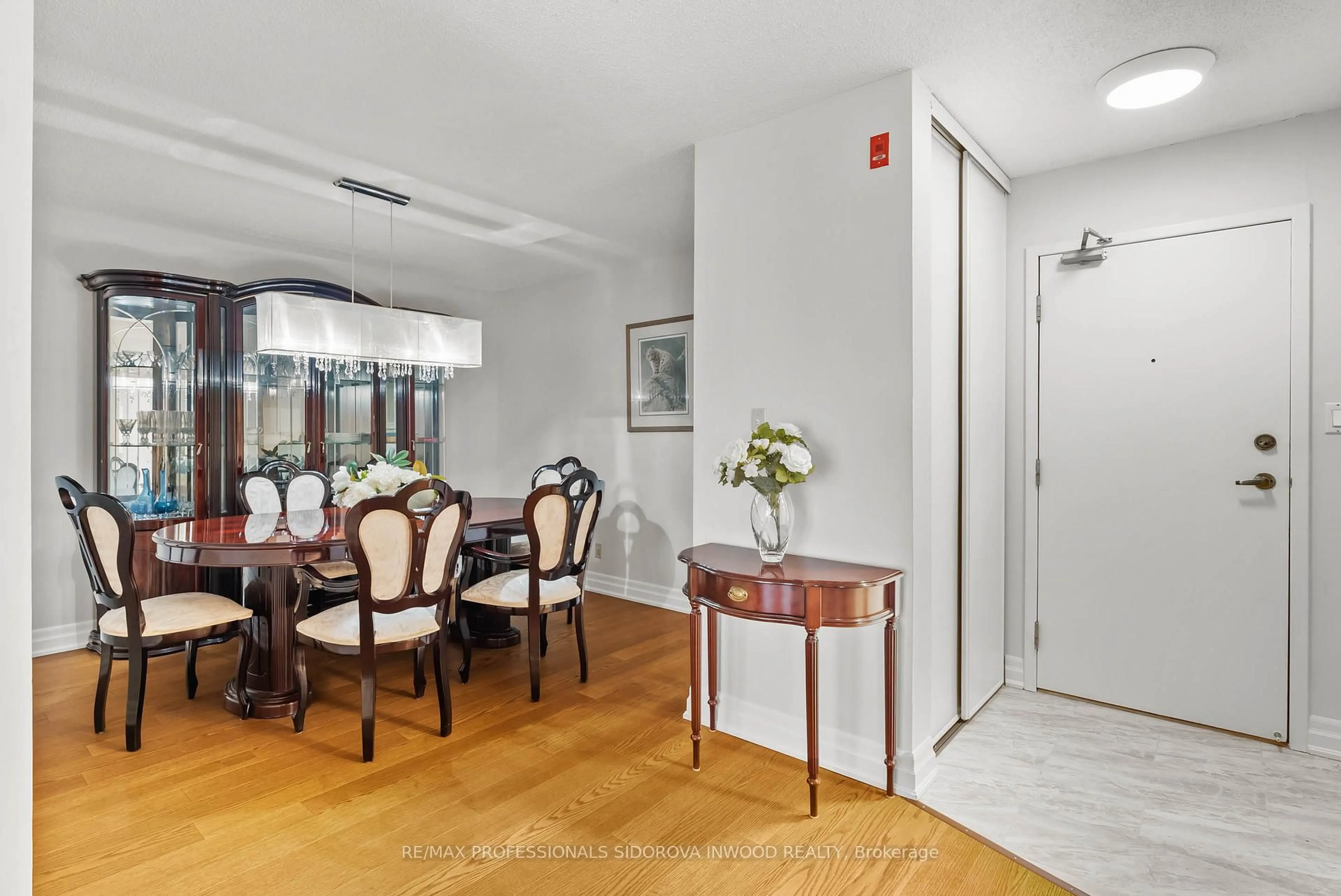 Dining room, unknown for 20 Southport St #321, Toronto Ontario M6S 4Y8