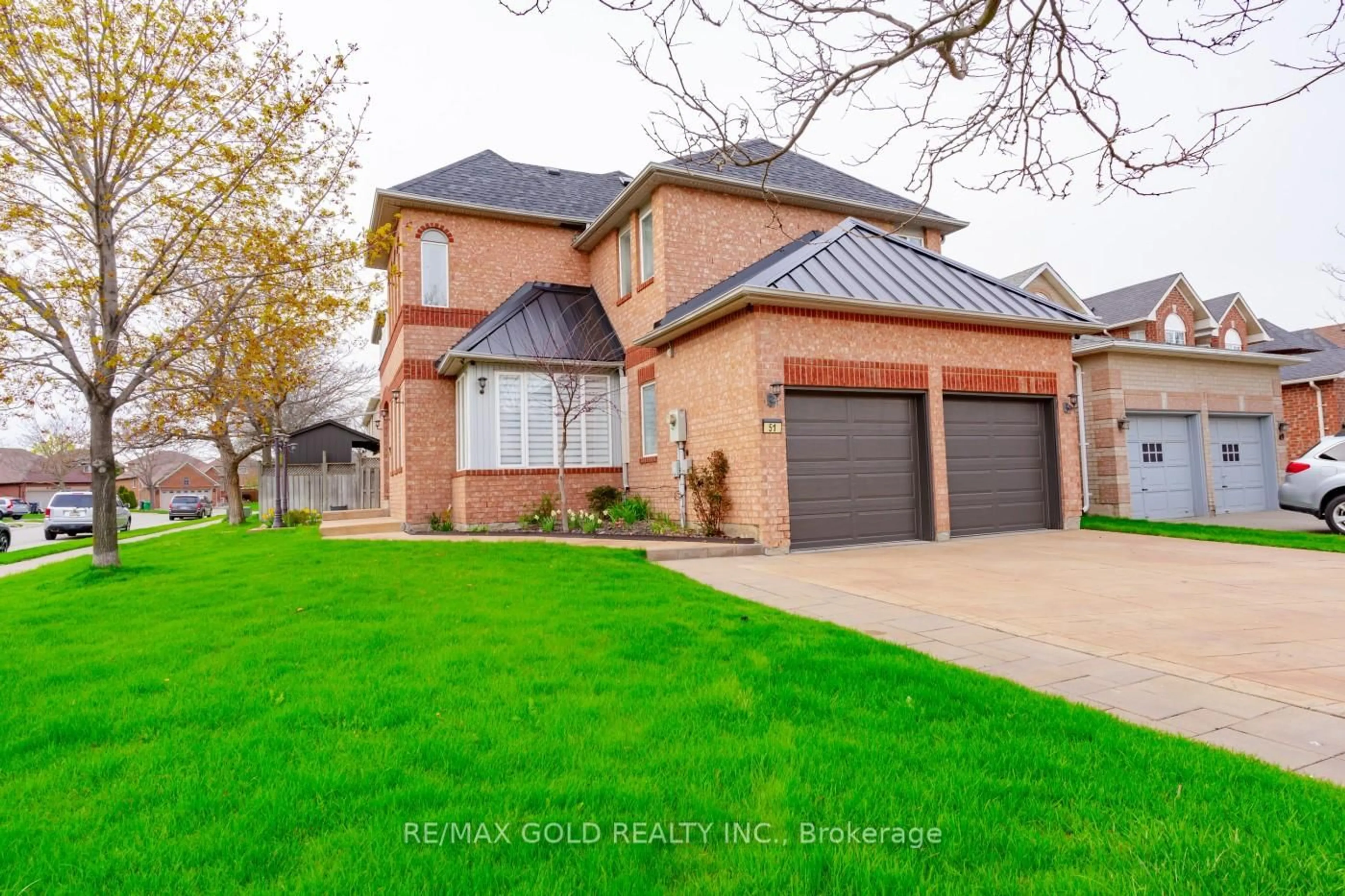 Home with brick exterior material, street for 51 Pebblestone Circ, Brampton Ontario L6X 4N2