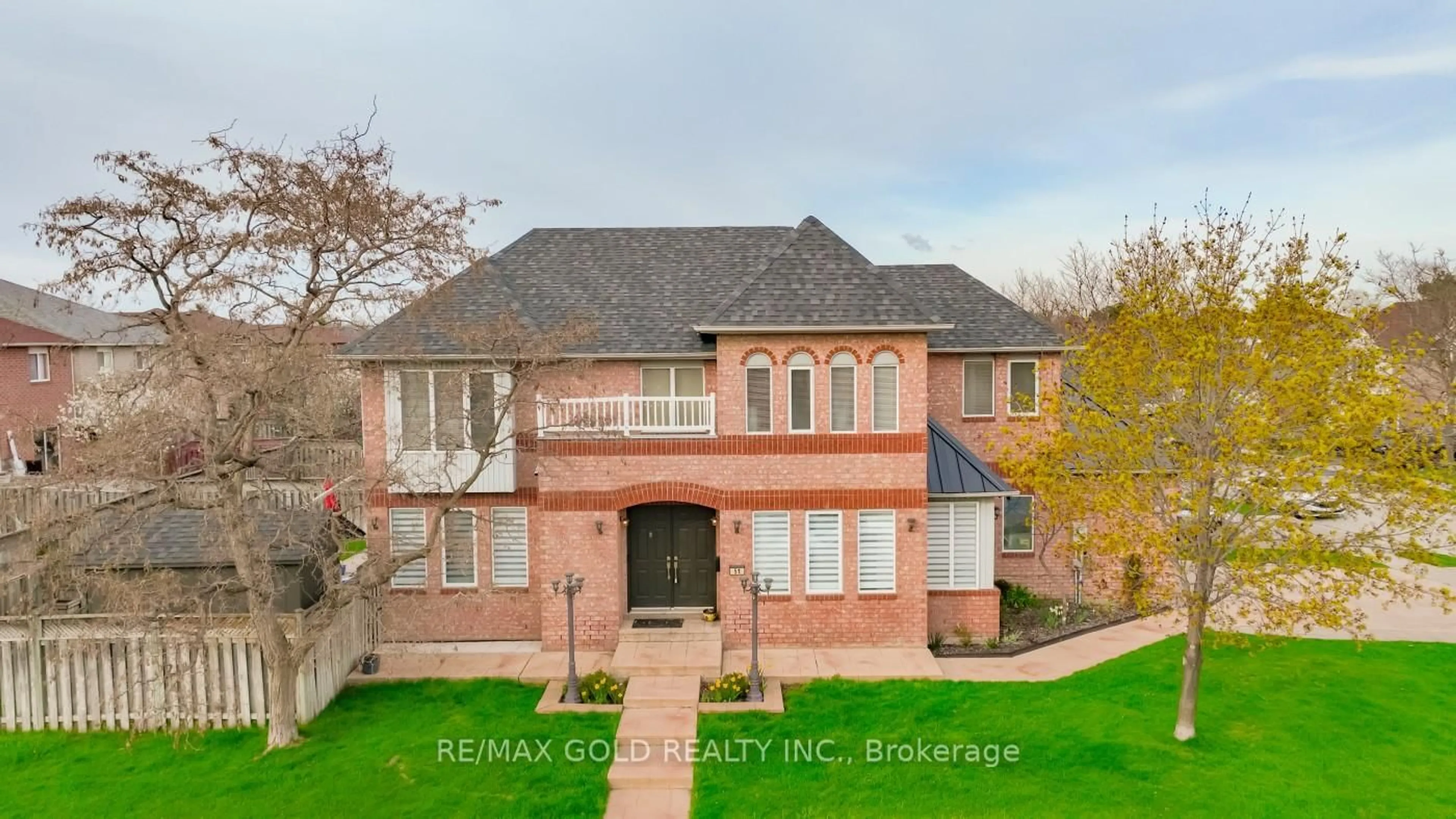 Home with brick exterior material, building for 51 Pebblestone Circ, Brampton Ontario L6X 4N2