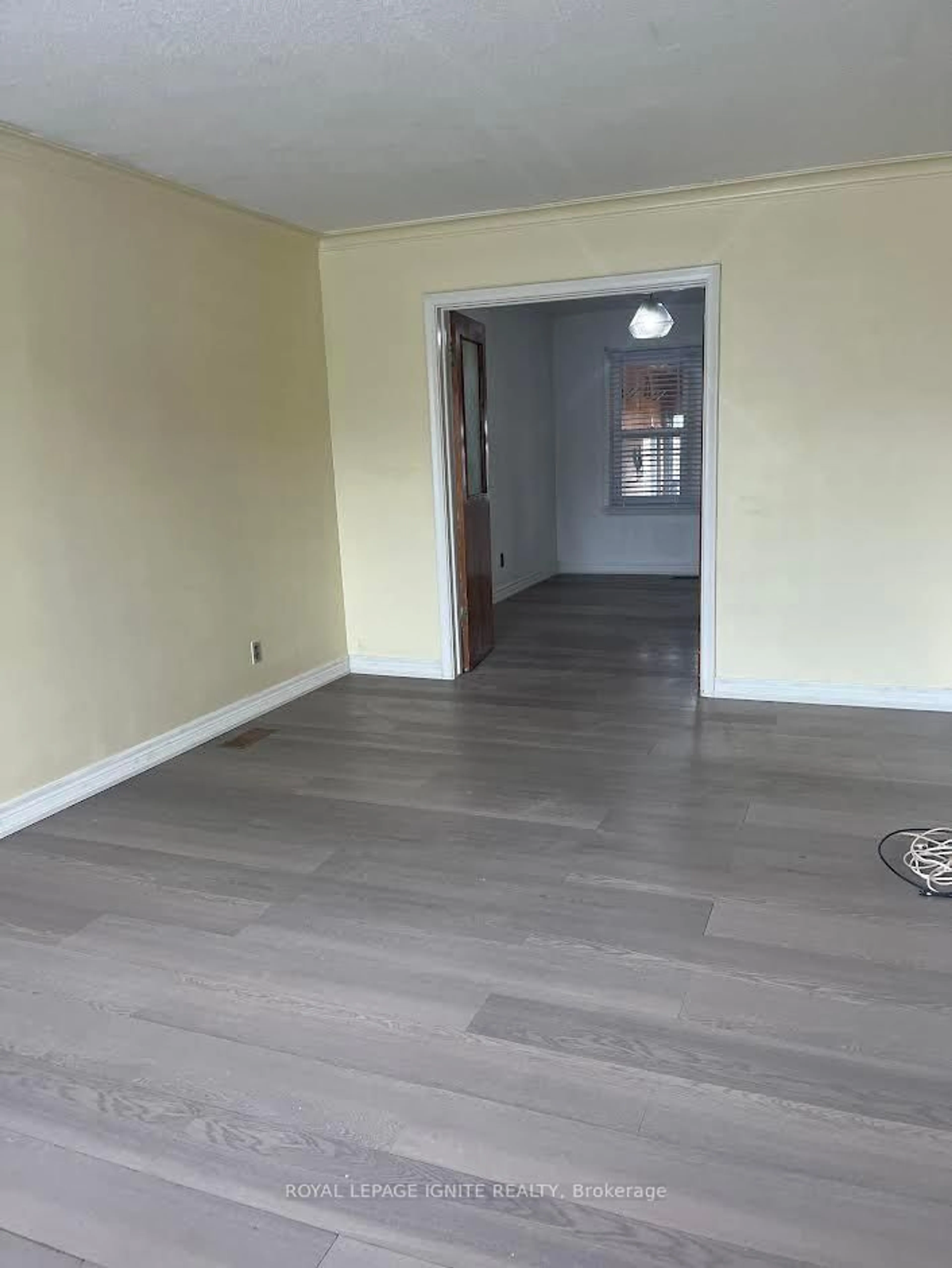 A pic of a room for 852 Runnymede Rd, Toronto Ontario M6N 3W2