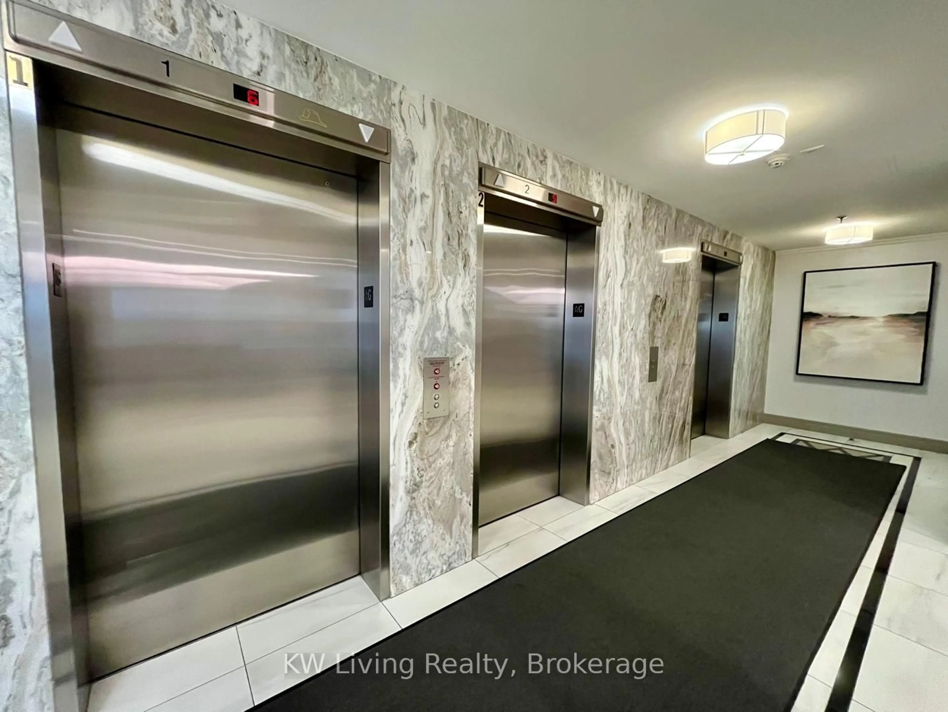 Unknown for 75 King St #801, Mississauga Ontario L5A 4G5