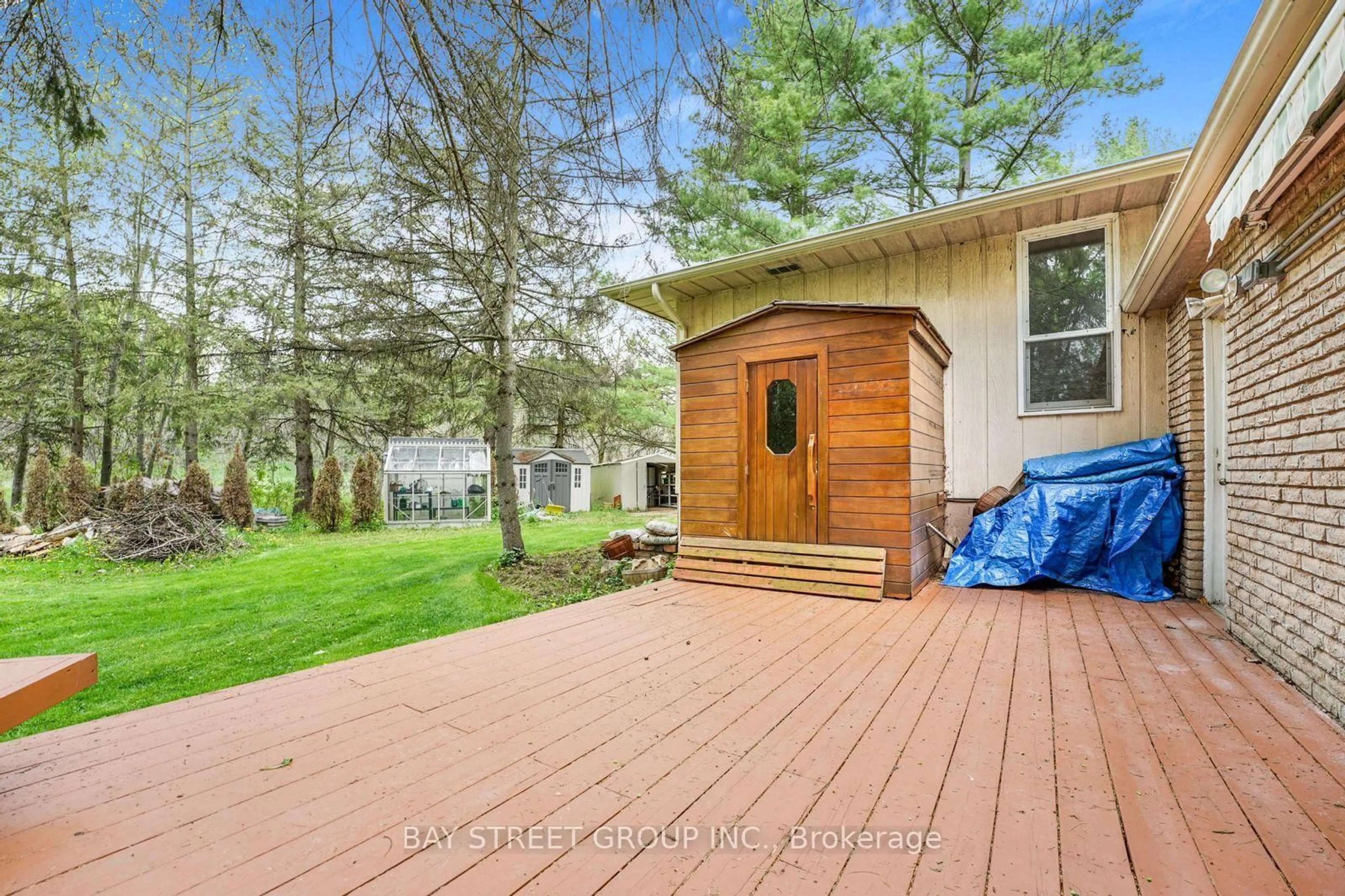 Unknown for 4421 No 4 Side Rd, Burlington Ontario L7M 0S4