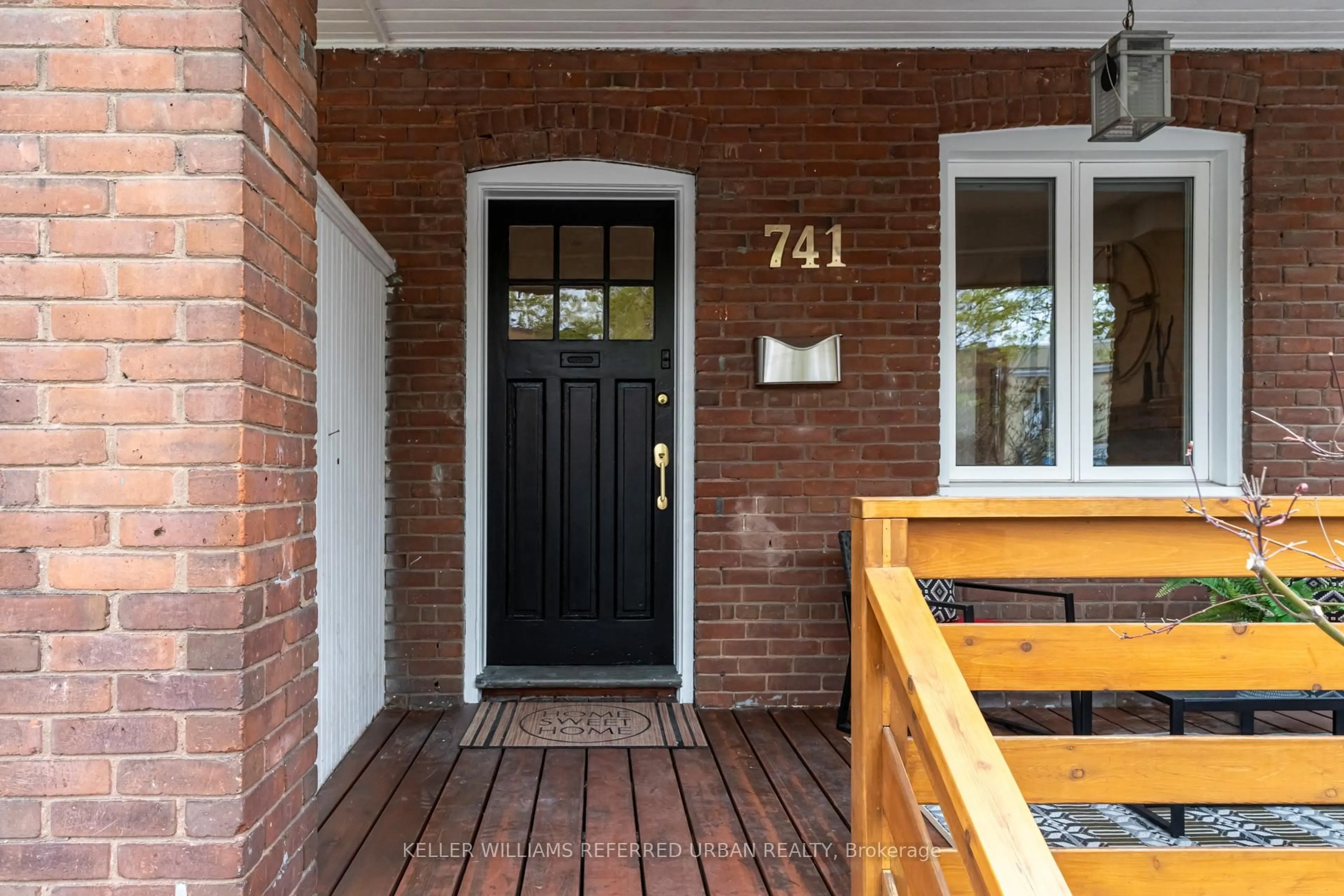 Indoor entryway for 741 Annette St, Toronto Ontario M6S 2E3