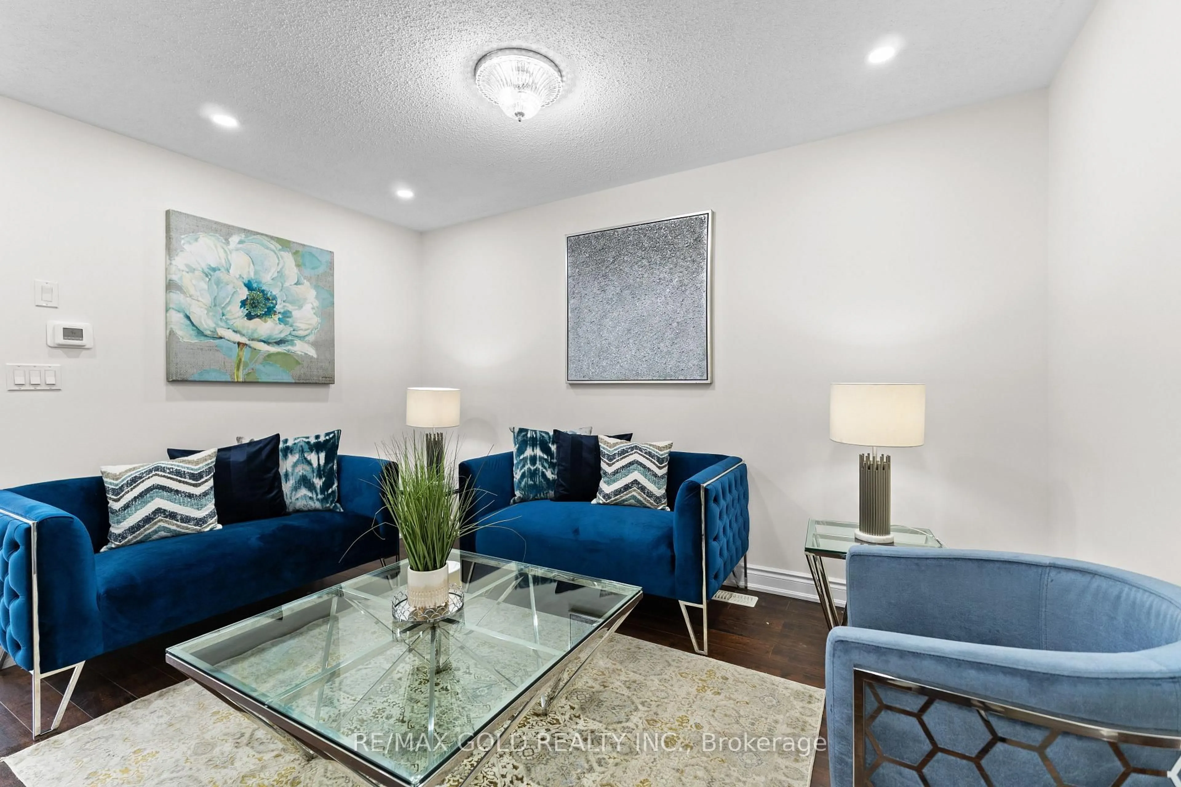 Living room with furniture, unknown for 57 Teal Crest Circ, Brampton Ontario L6X 2Z5