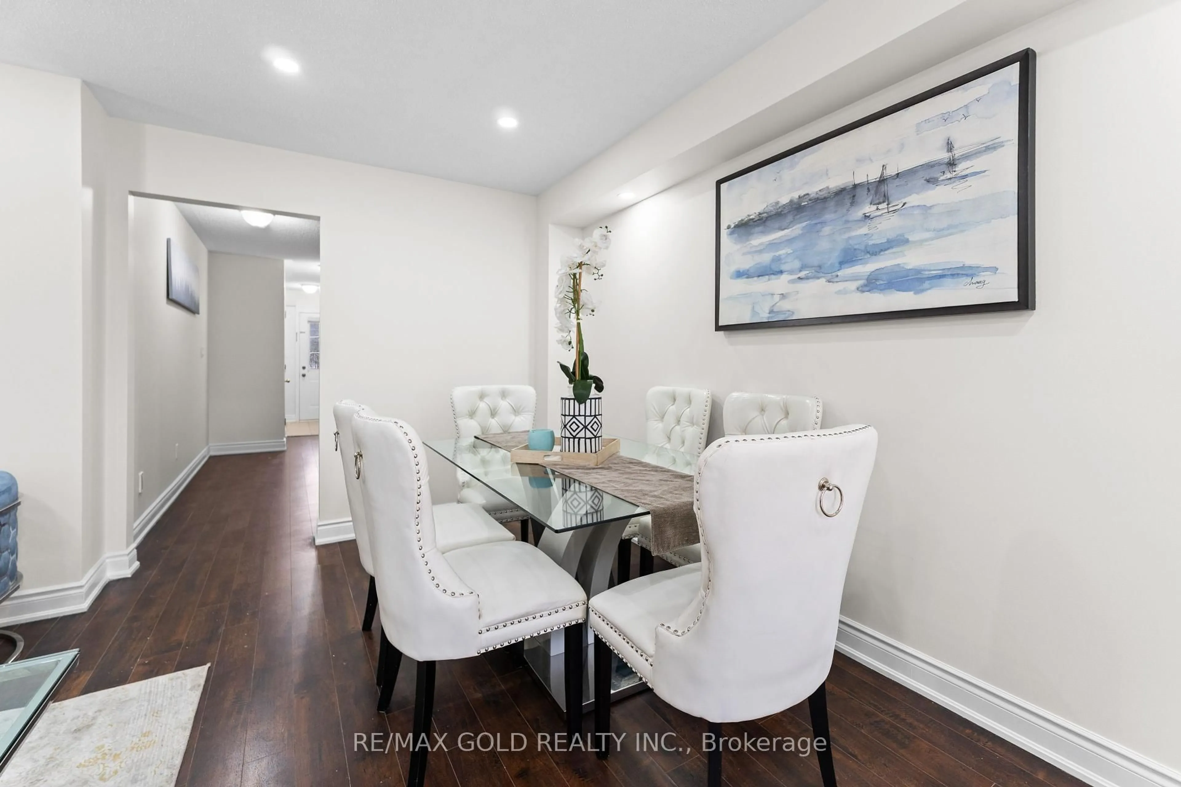 Dining room, wood/laminate floor for 57 Teal Crest Circ, Brampton Ontario L6X 2Z5