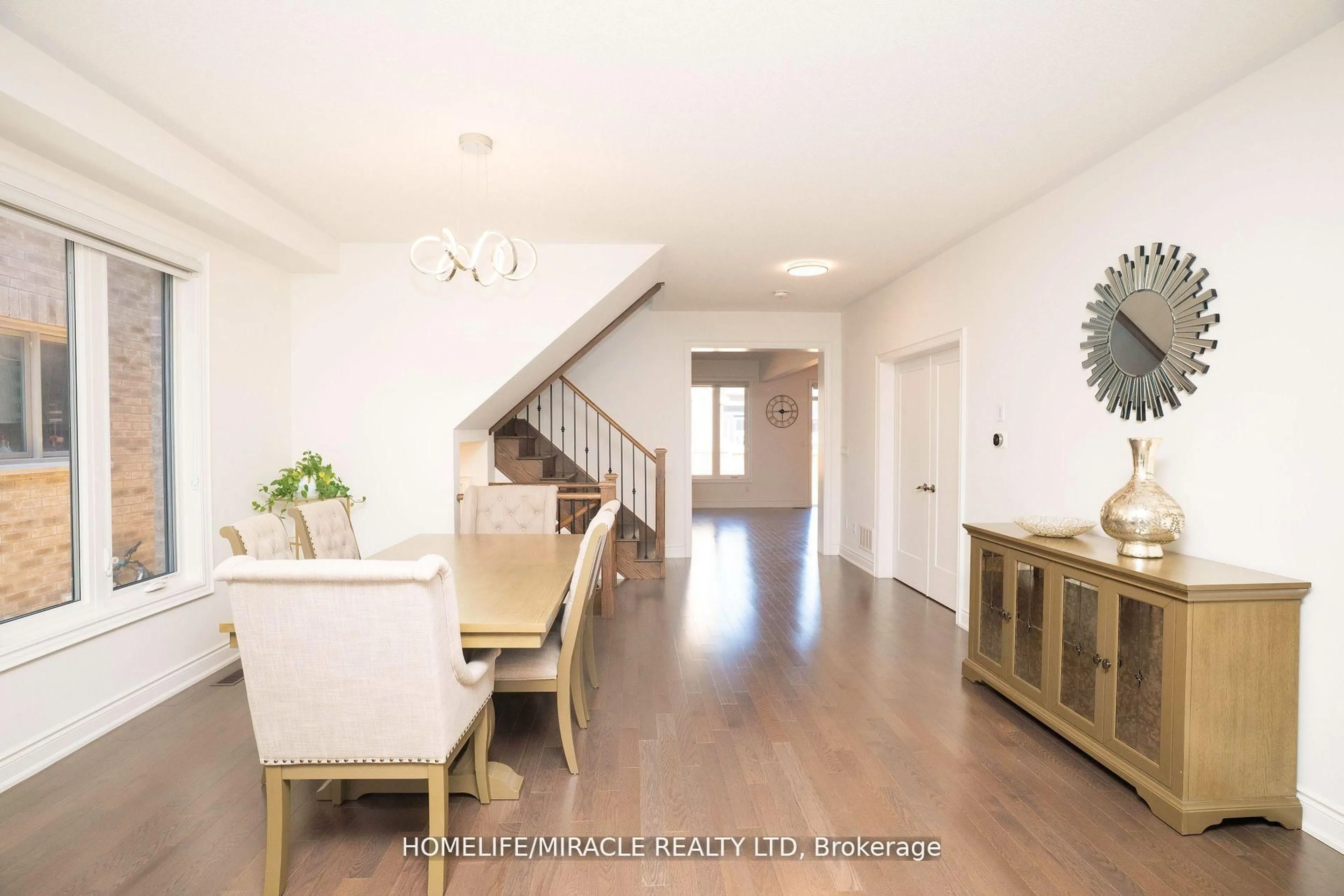 Unknown for 7 Kapikog St, Brampton Ontario L6Y 6J6