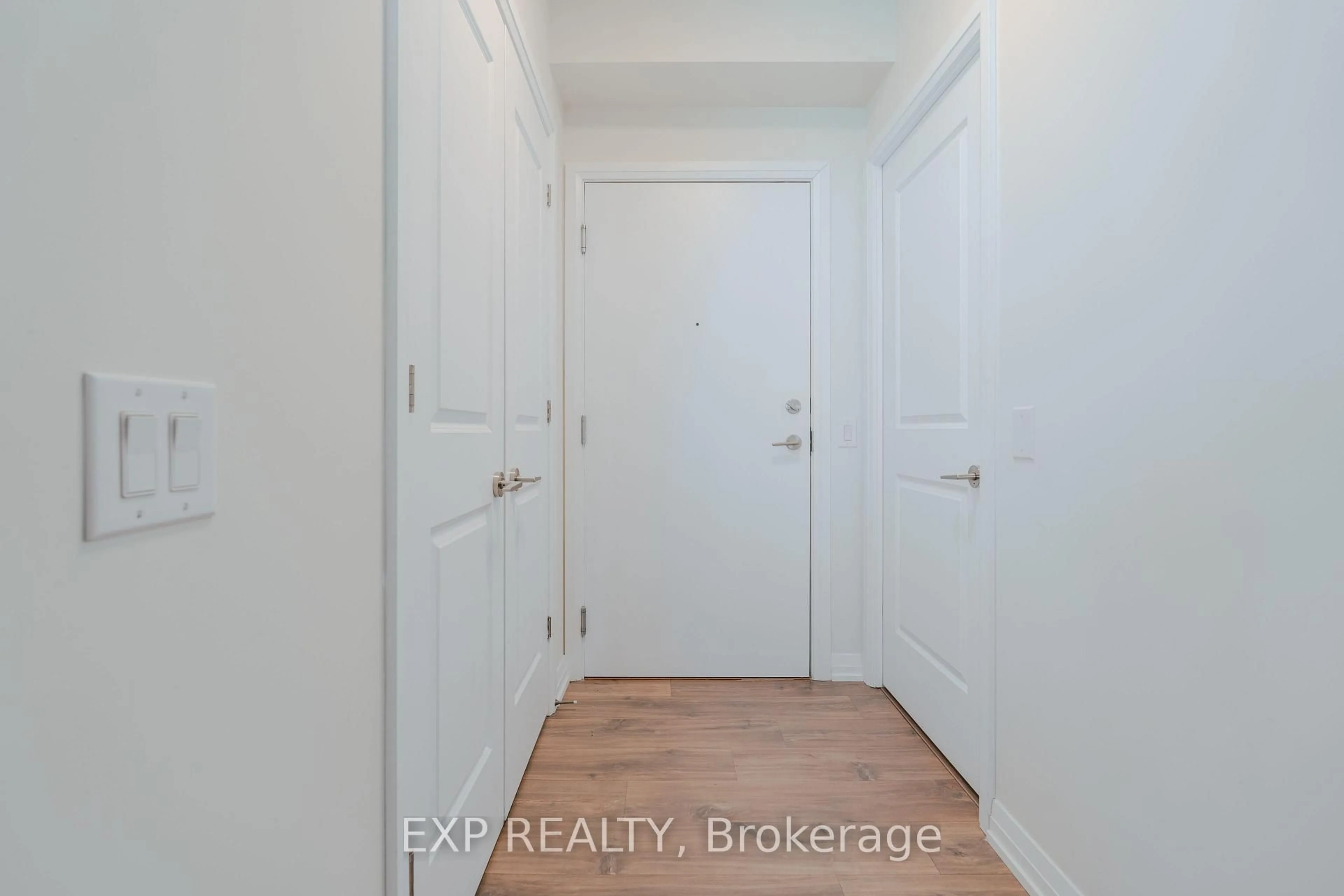 Indoor entryway for 50 Thomas Riley Rd #1104, Toronto Ontario M9B 0C5