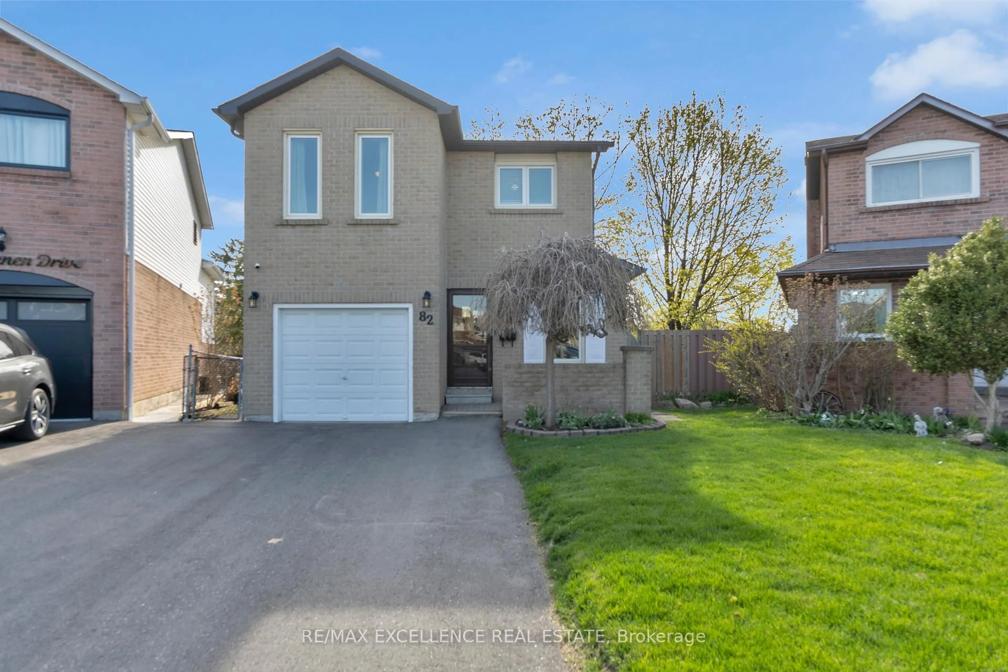 A pic from outside/outdoor area/front of a property/back of a property/a pic from drone, street for 82 Swennen Dr, Brampton Ontario L6V 4C9