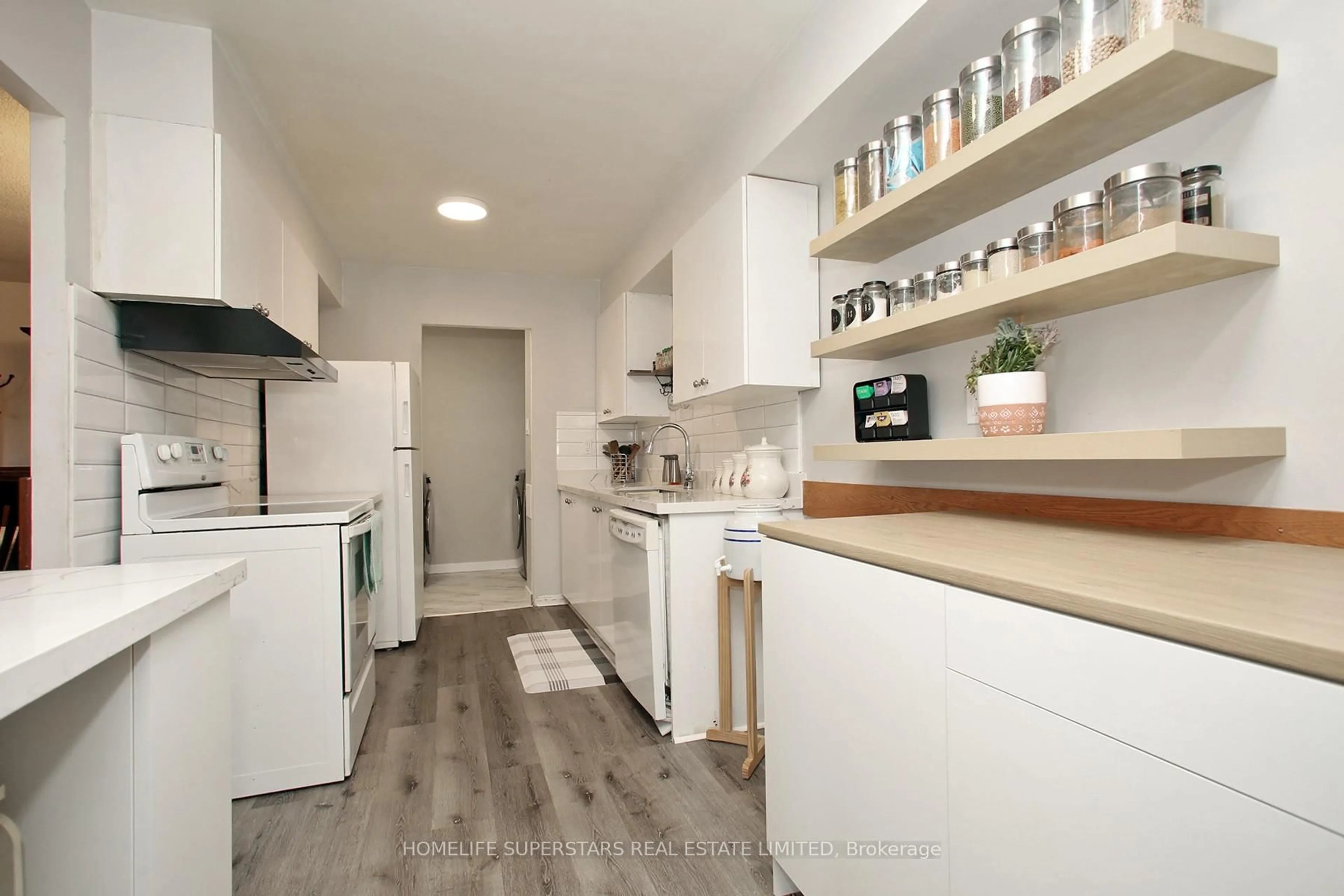 Unknown for 45 Silverstone Dr #307, Toronto Ontario M9V 4B1
