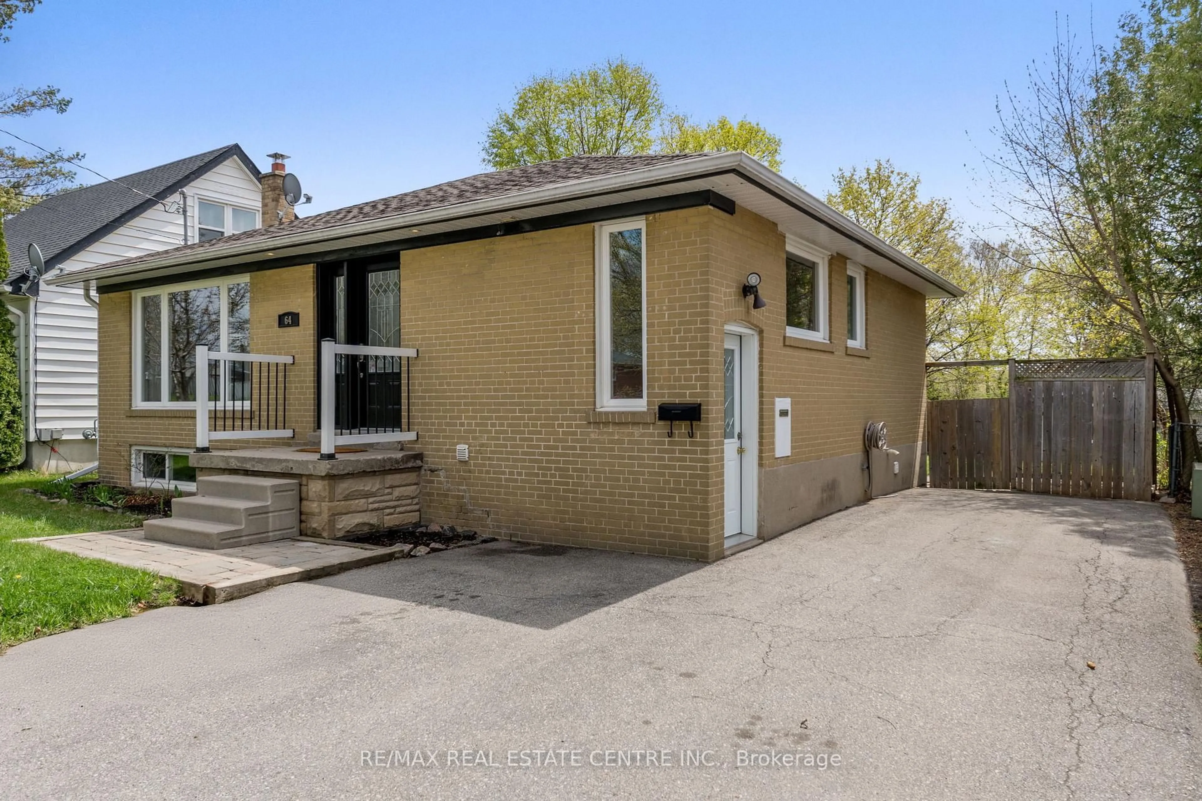Unknown for 64 Prince Charles Dr, Halton Hills Ontario L7G 3V3