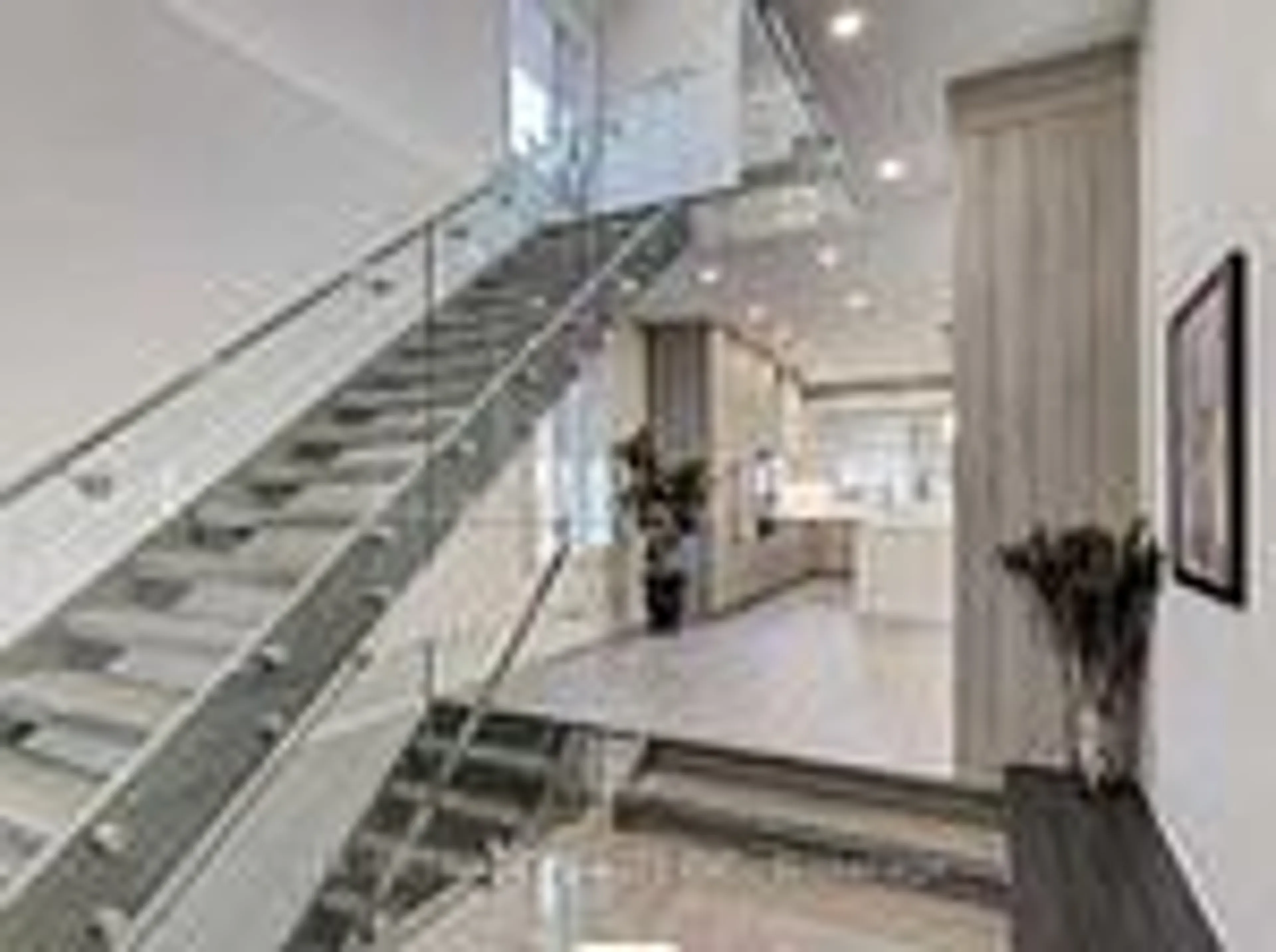 Indoor foyer for 53 Culnan Ave, Toronto Ontario M8Z 5B1