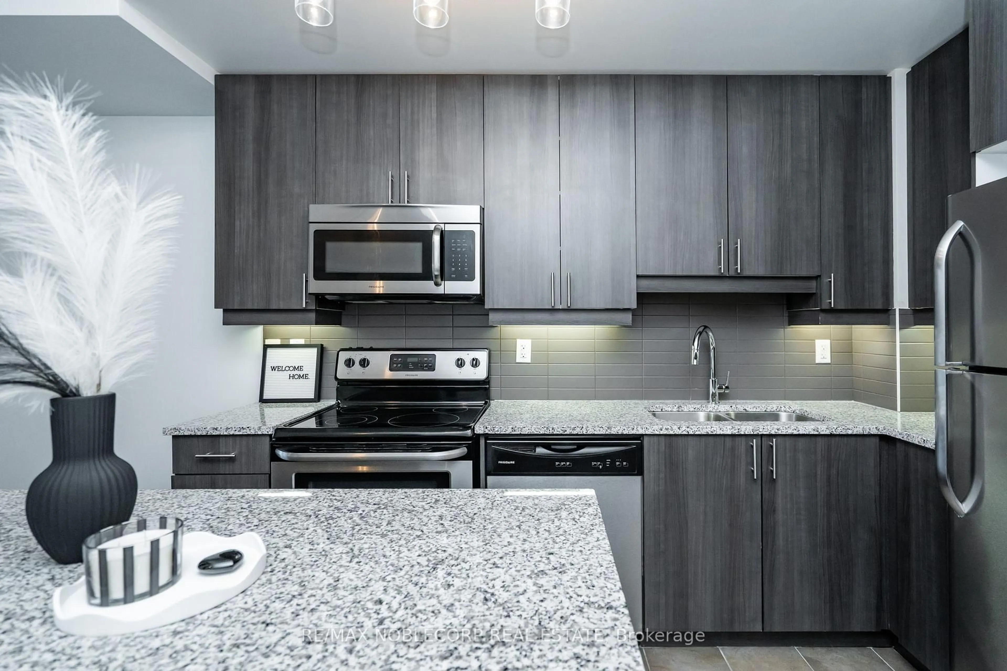 Standard kitchen, unknown for 1185 The Queensway Ave #331, Toronto Ontario M8Z 0C6