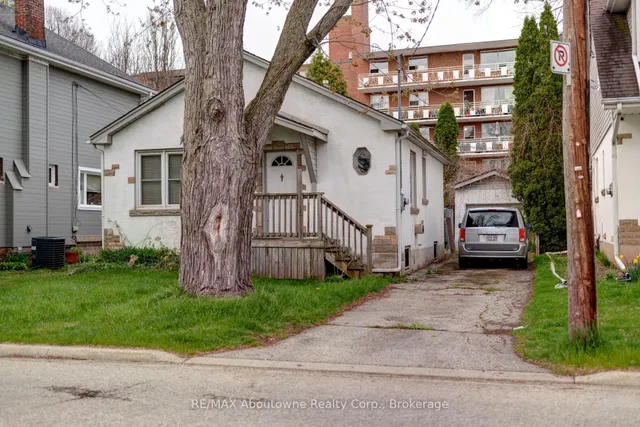 Additional image 15 of 469 Woodland Ave