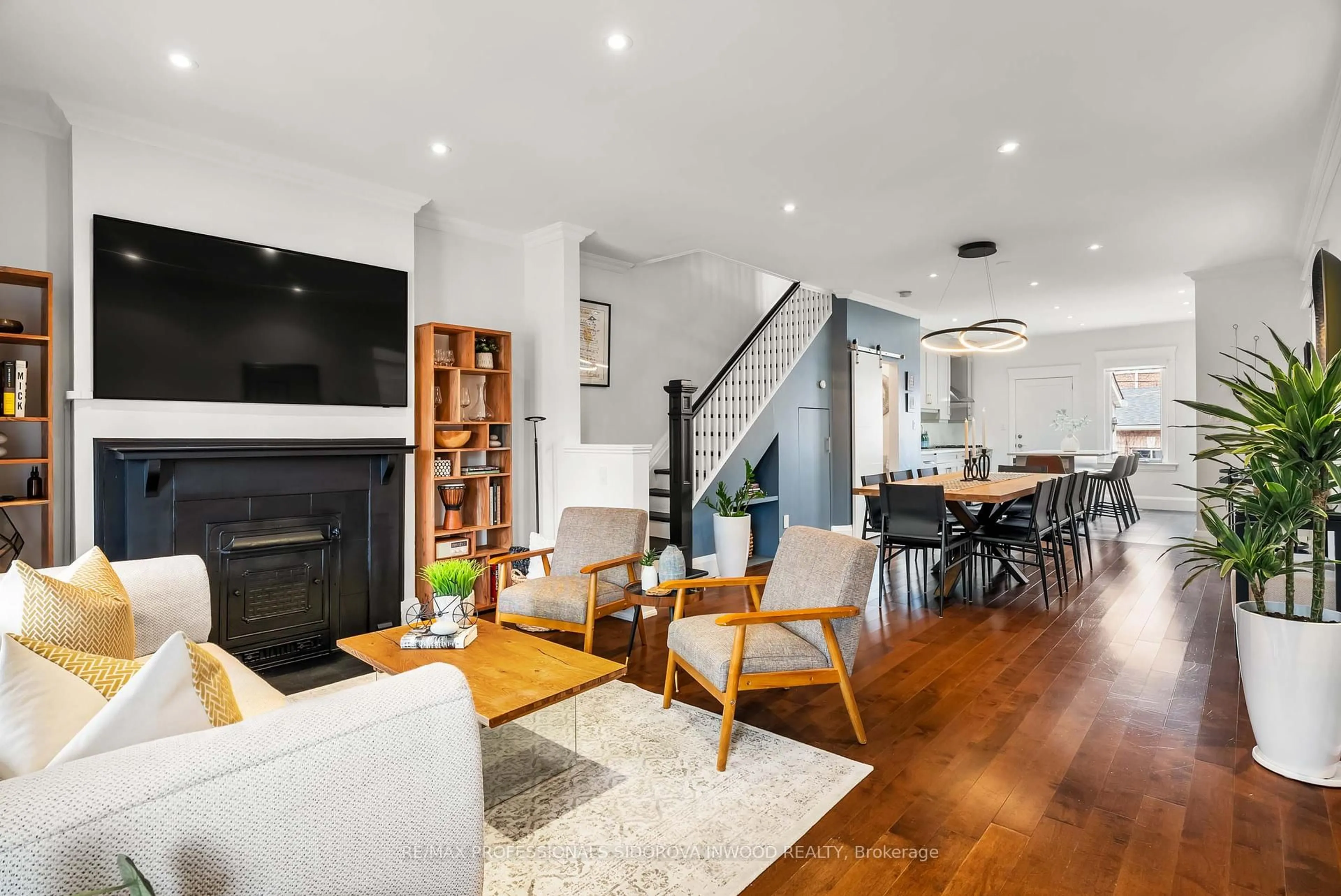 Unknown for 144 Nairn Ave, Toronto Ontario M6E 4H1