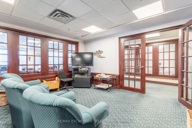Additional property image - 2199 Sixth Line Unit 314
