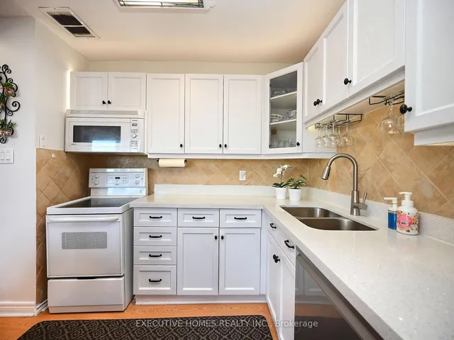 Additional property image - 3065 Queen Frederica Dr Unit 1107
