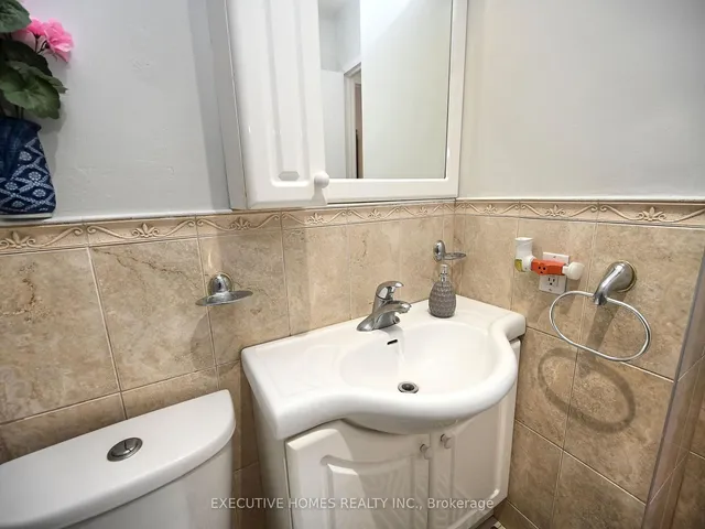 Additional property image - 3065 Queen Frederica Dr Unit 1107