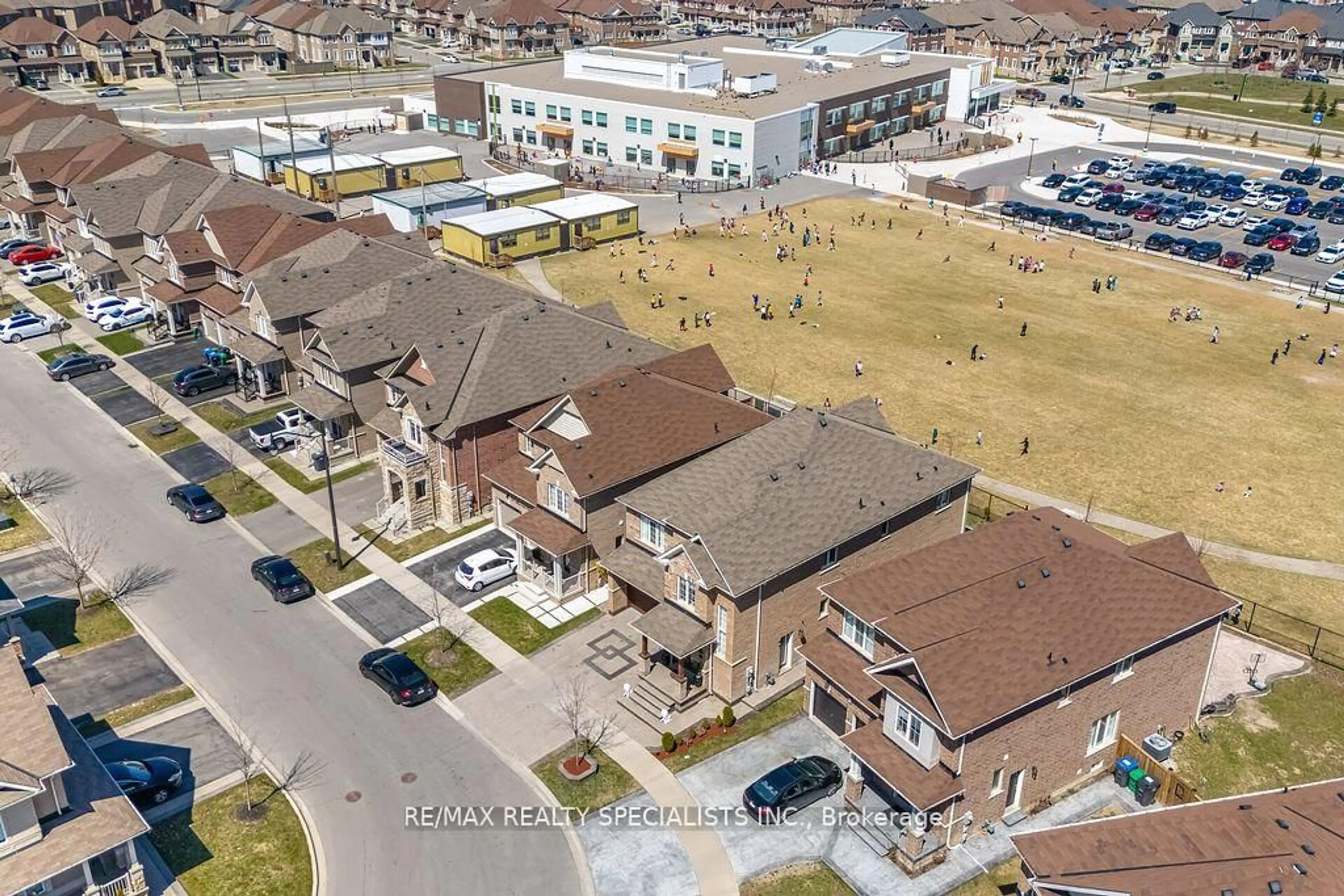 A pic from outside/outdoor area/front of a property/back of a property/a pic from drone, street for 52 Abercrombie Cres, Brampton Ontario L7A 4N1