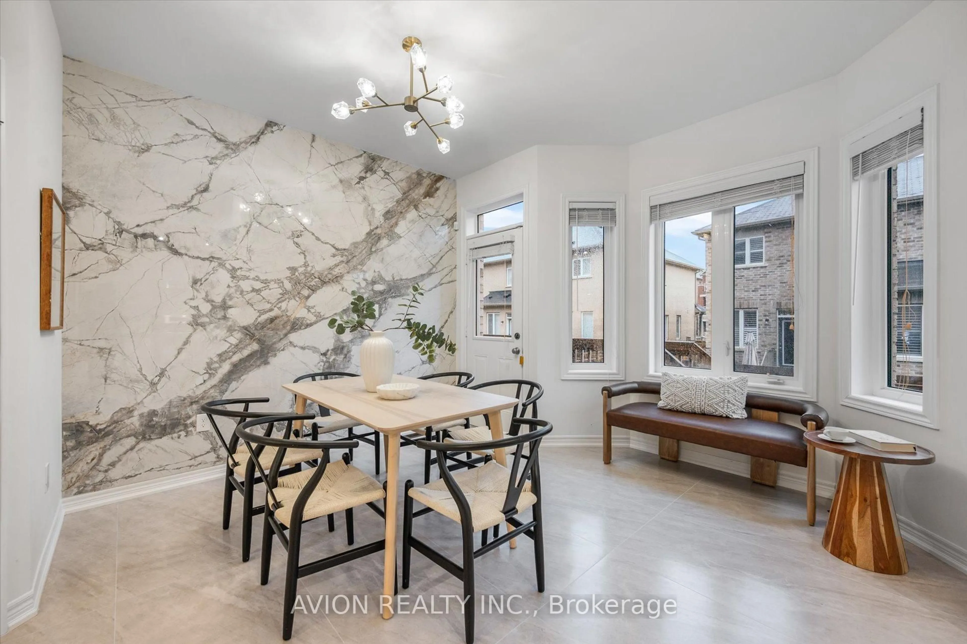 Dining room, ceramic/tile floor for 428 George Ryan Ave, Oakville Ontario L6H 0S2