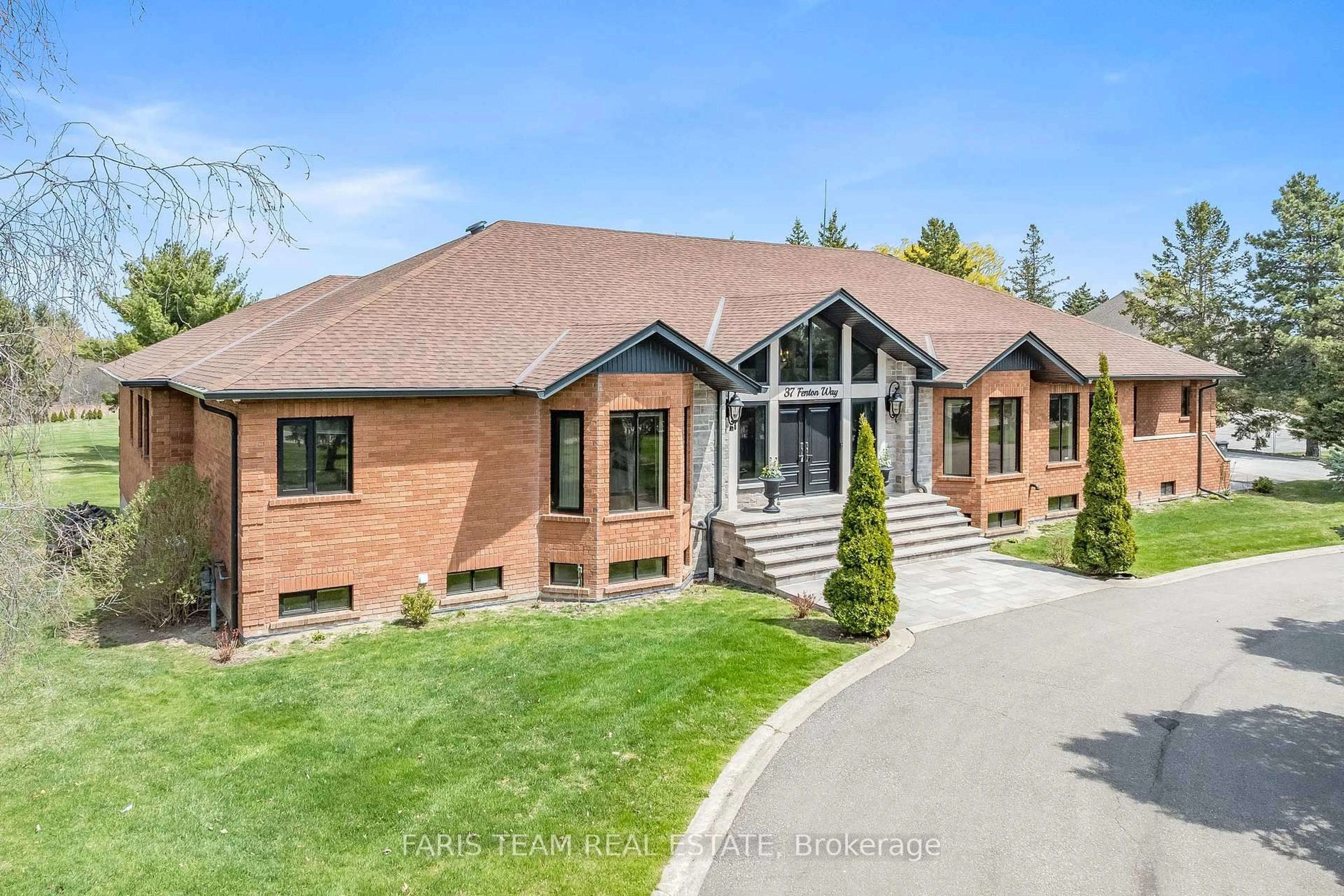 Home with brick exterior material, unknown for 37 Fenton Way, Brampton Ontario L6P 0P4