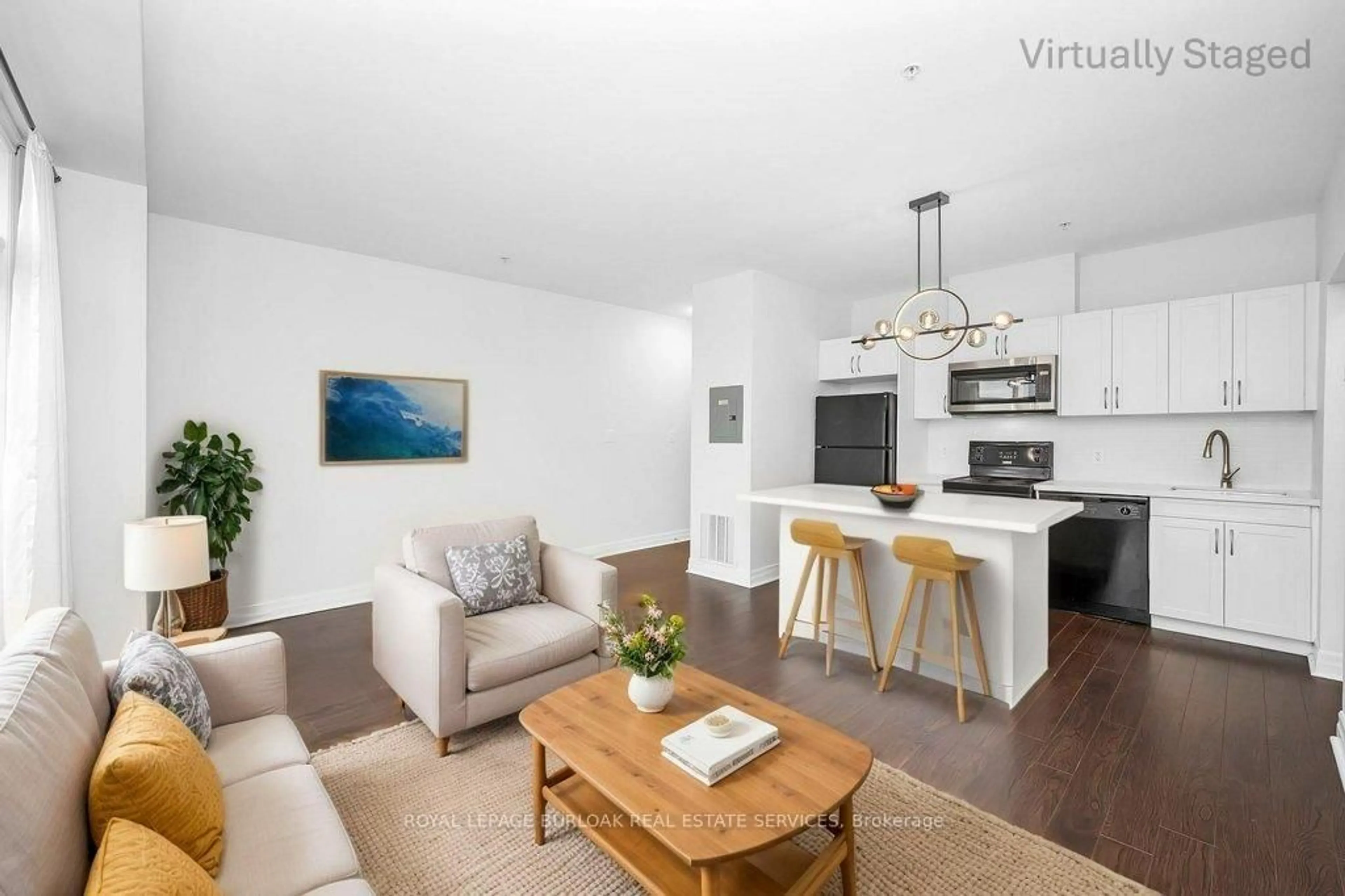 Living room with furniture, wood/laminate floor for 459 Kerr St #304, Oakville Ontario L6K 3C2