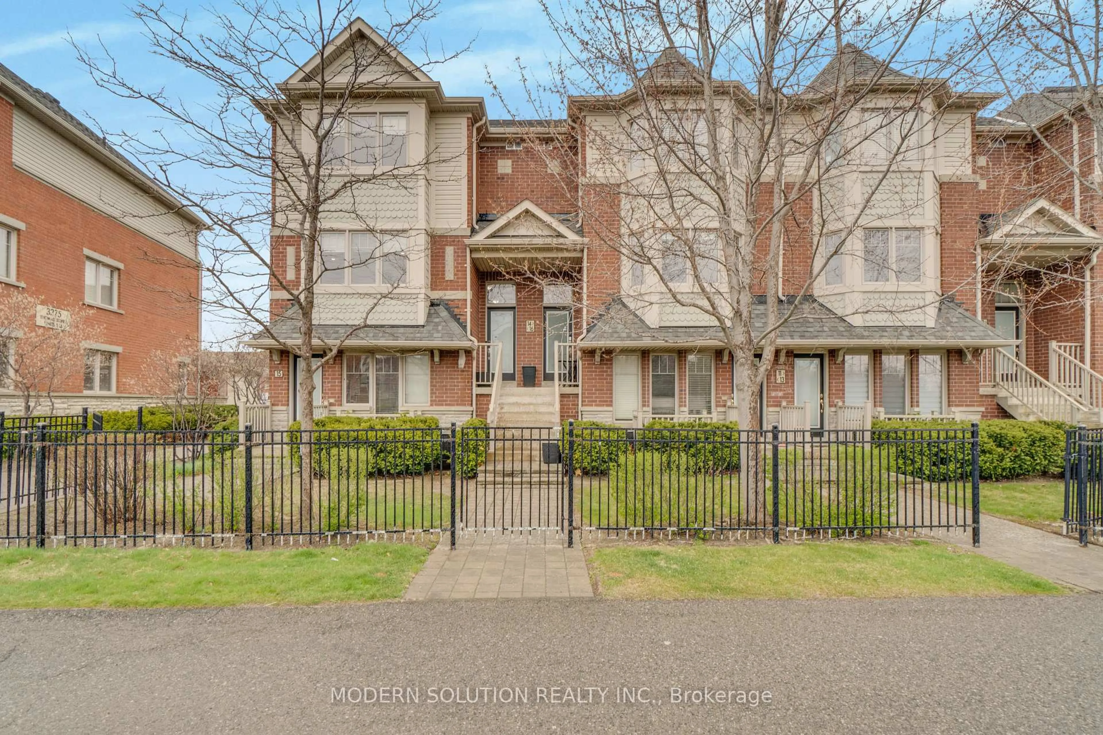 Unknown for 3355 Thomas St #16, Mississauga Ontario L5M 0P7