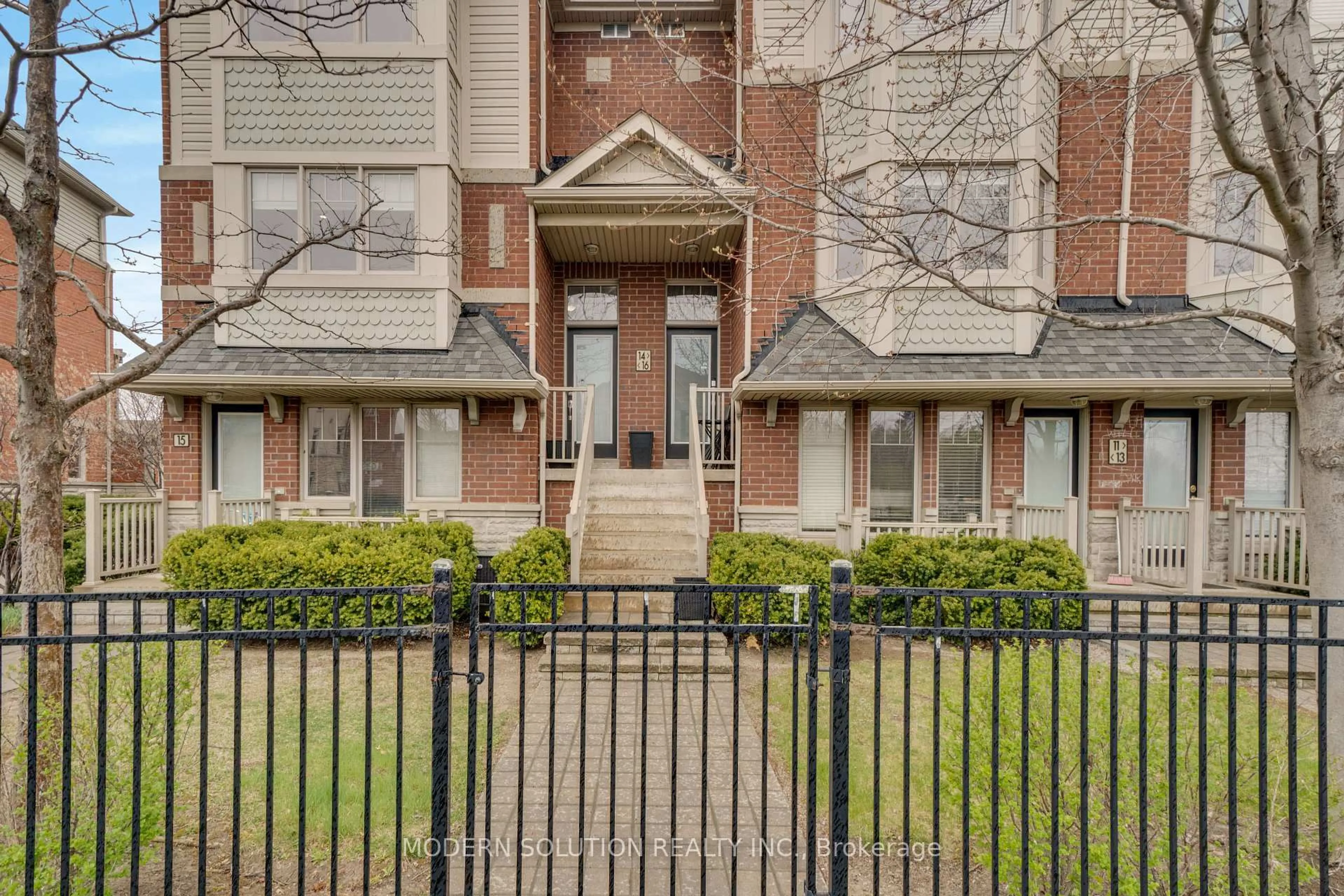 Home with brick exterior material, street for 3355 Thomas St #16, Mississauga Ontario L5M 0P7