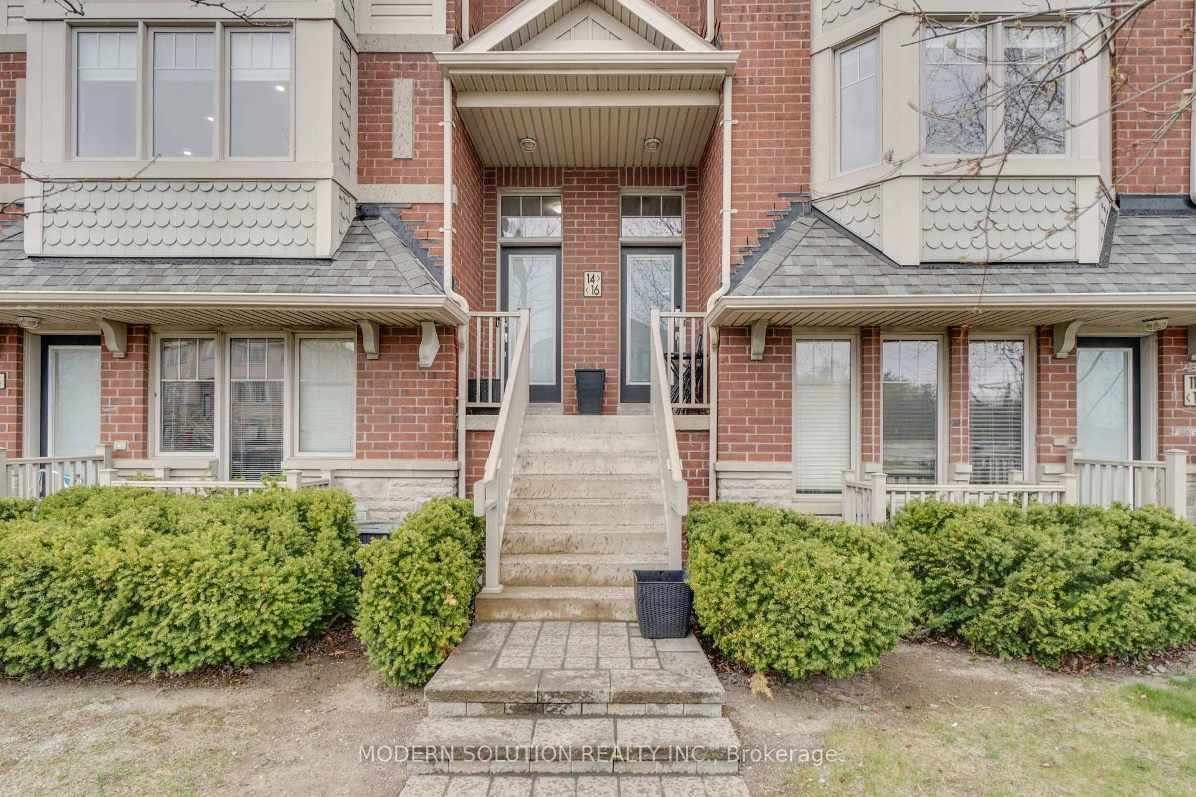 Unknown for 3355 Thomas St #16, Mississauga Ontario L5M 0P7