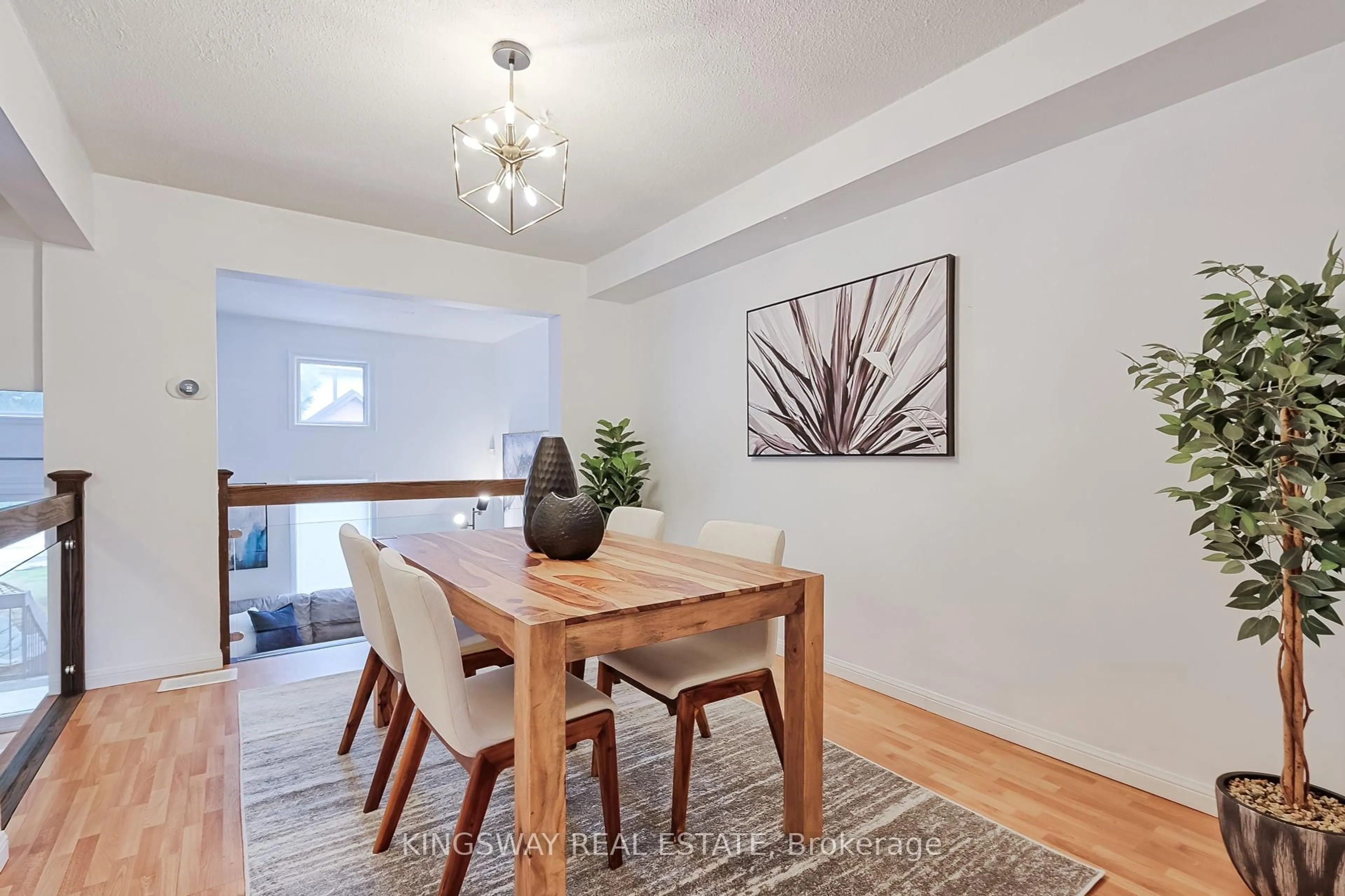 Dining room, wood/laminate floor for 1755 Rathburn Rd #102, Mississauga Ontario L4W 2M8