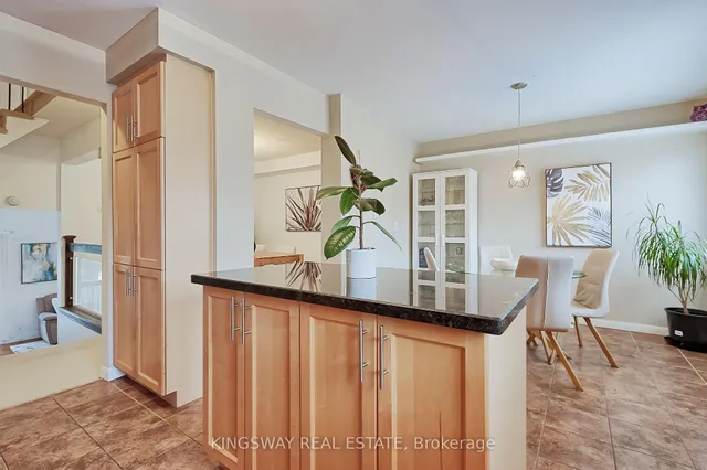 Additional property image - 1755 Rathburn Rd Unit 102