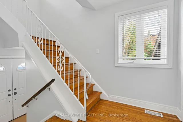 Additional property image - 2 Cabot Crt