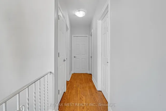 Additional property image - 2 Cabot Crt