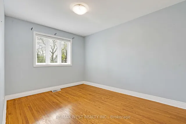 Additional property image - 2 Cabot Crt
