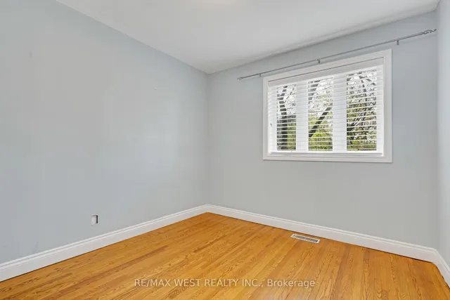 Additional property image - 2 Cabot Crt